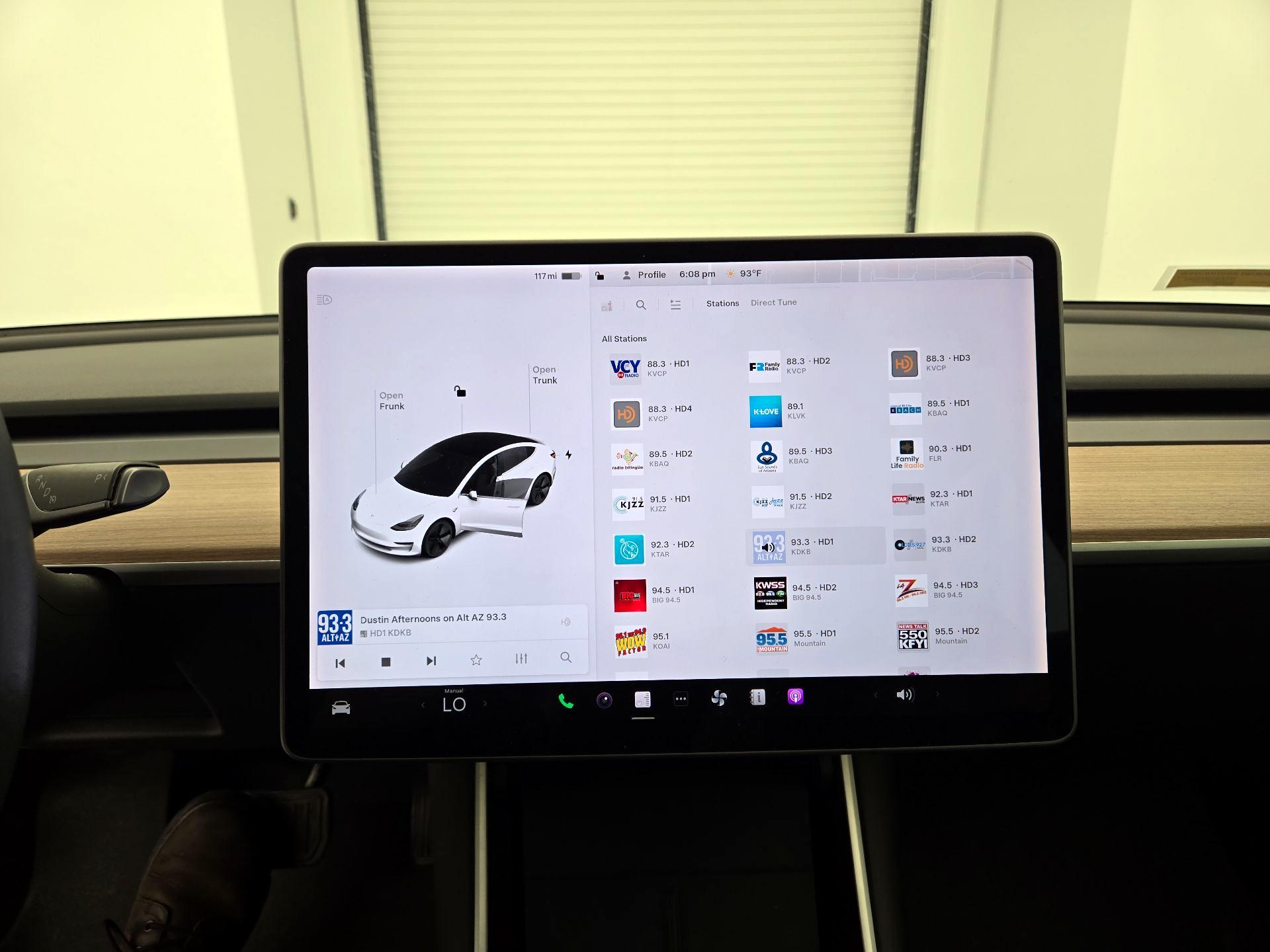 Thumbnail: 2020 Tesla Model 3 - 15