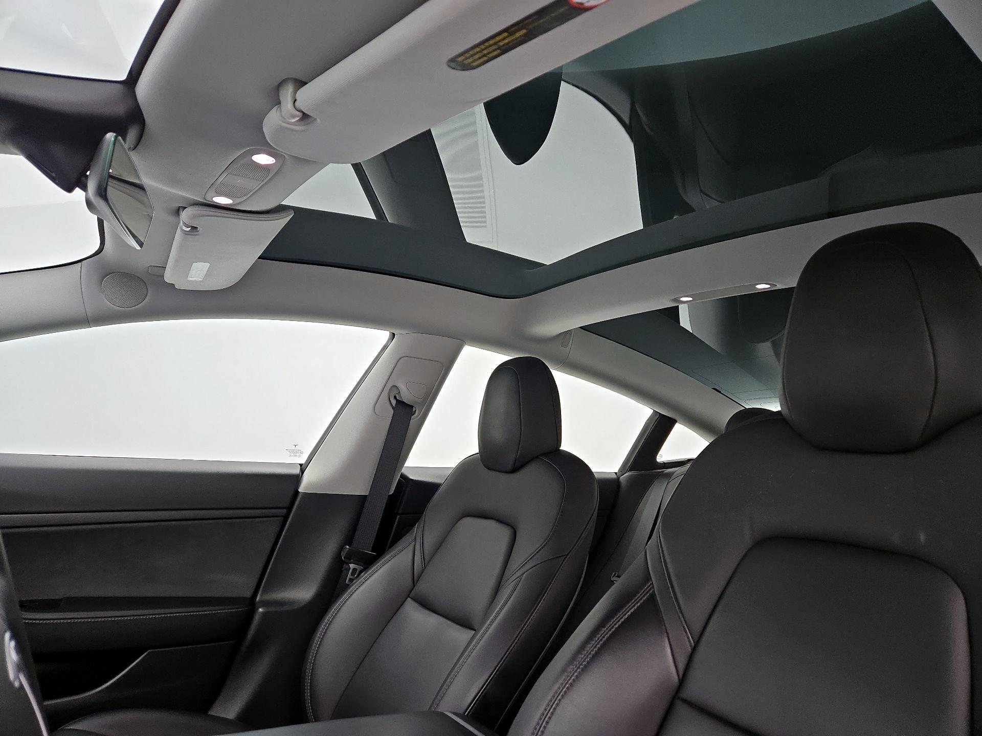 Thumbnail: 2020 Tesla Model 3 - 18