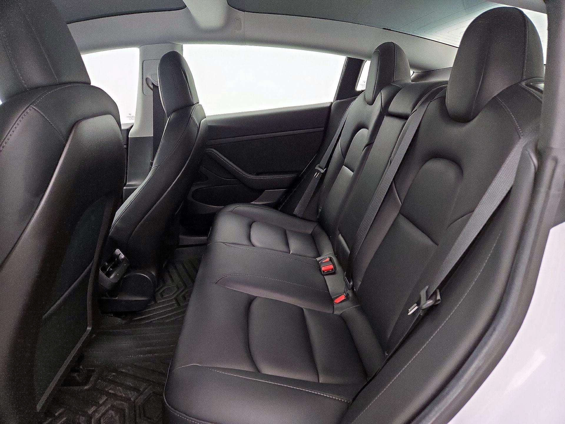 Thumbnail: 2020 Tesla Model 3 - 19