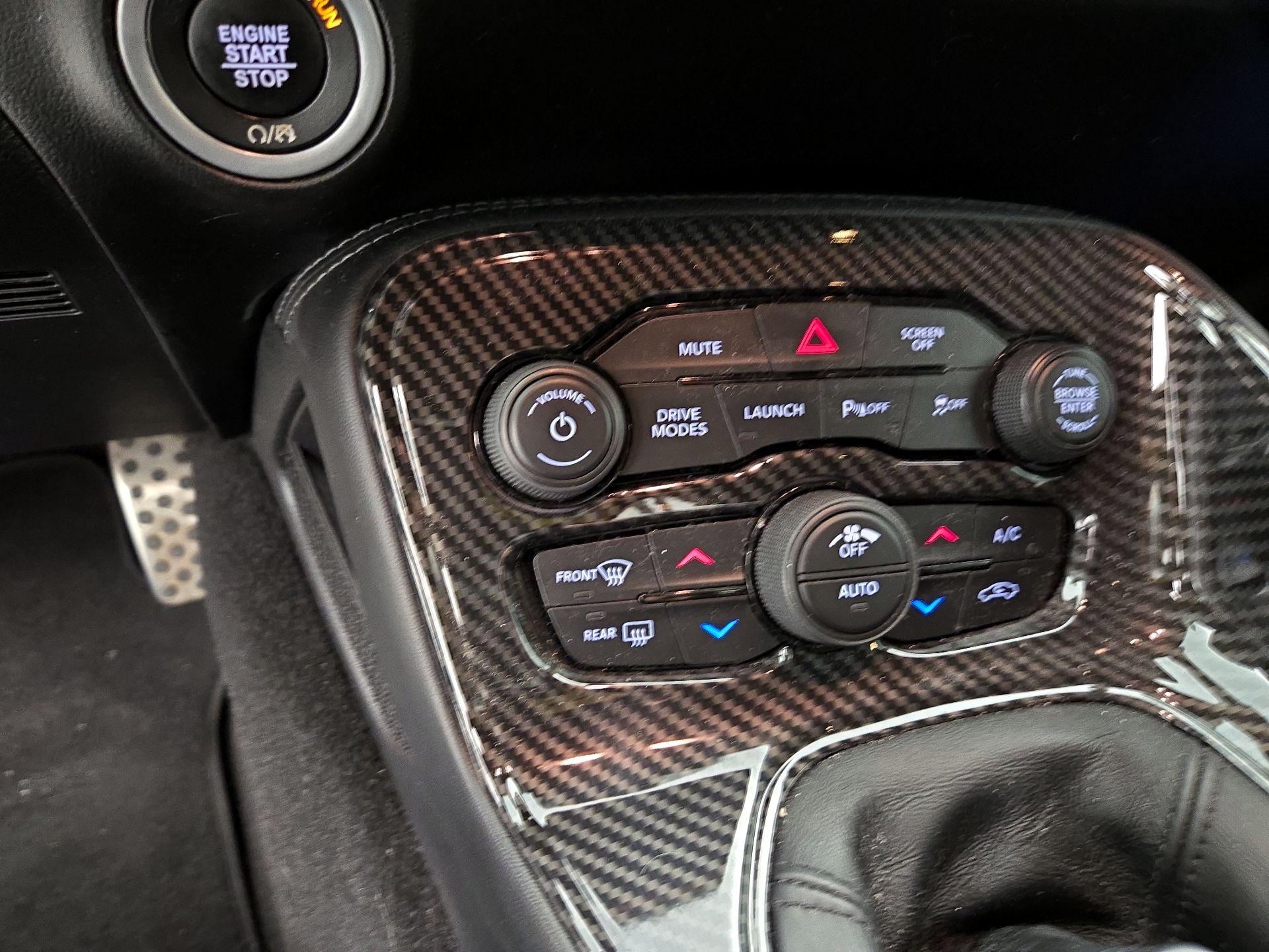 Thumbnail: 2021 Dodge Challenger - 17