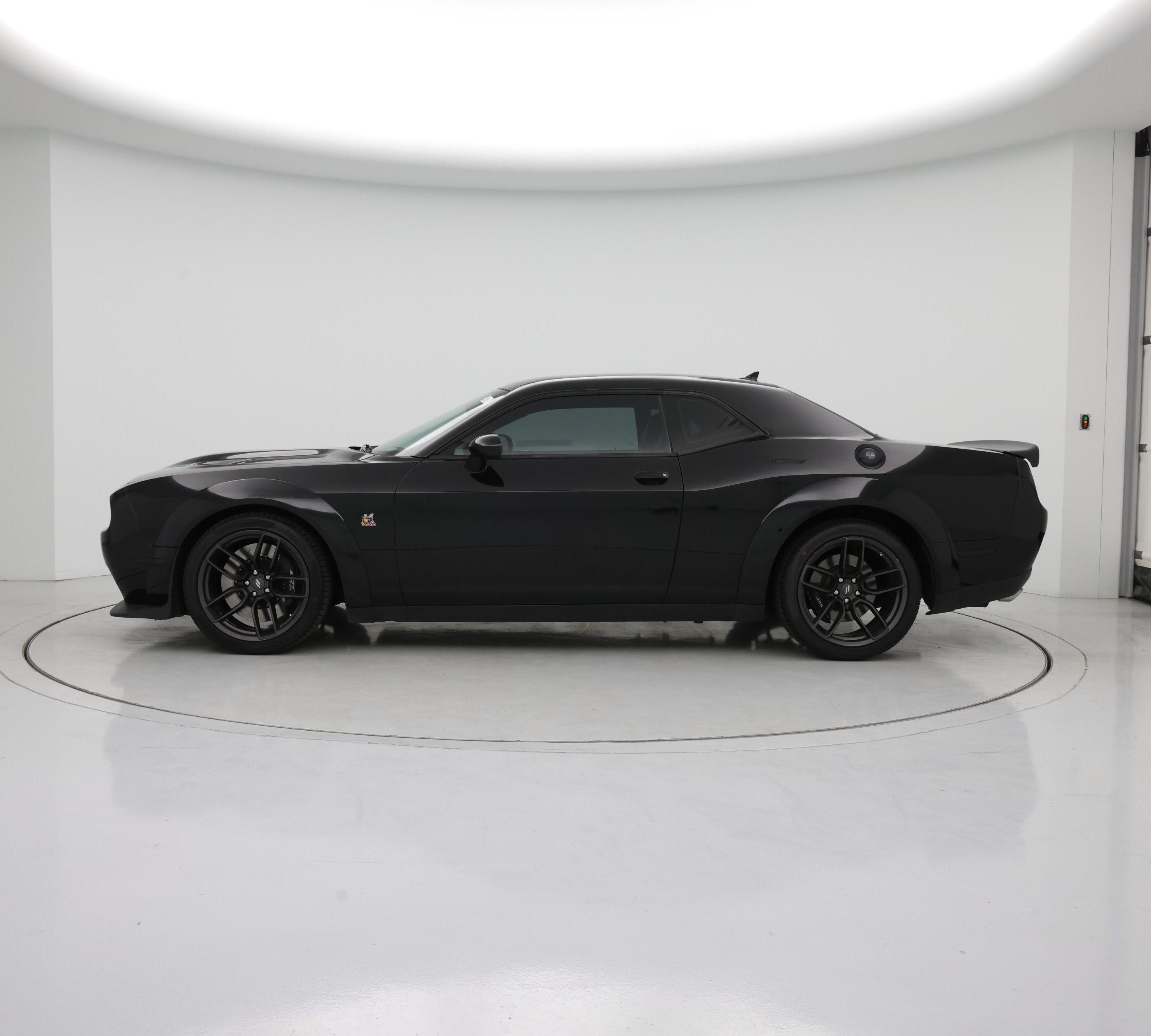 Thumbnail: 2021 Dodge Challenger - 3