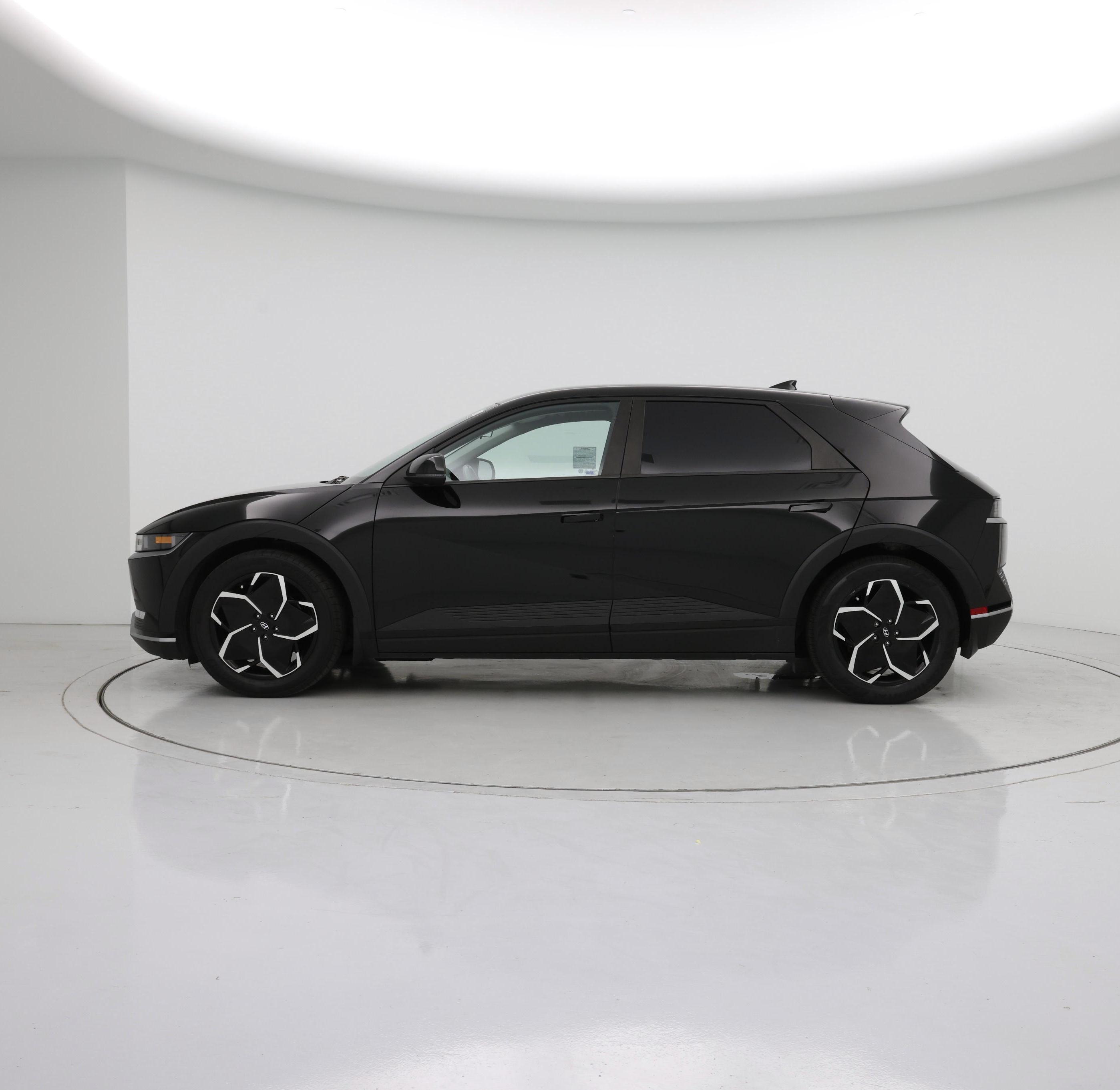 Thumbnail: 2022 Hyundai Ioniq 5 - 3