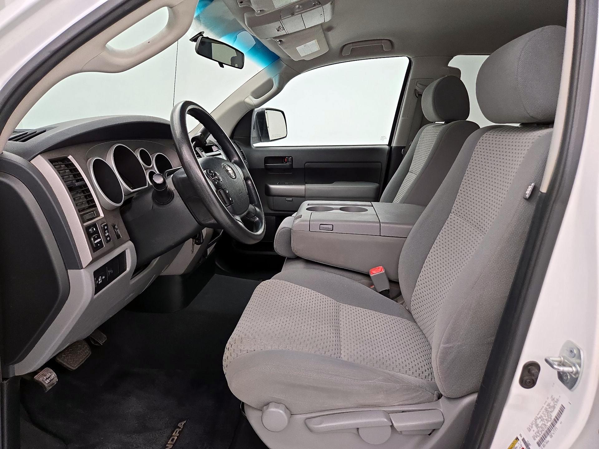 Thumbnail: 2013 Toyota Tundra - 11