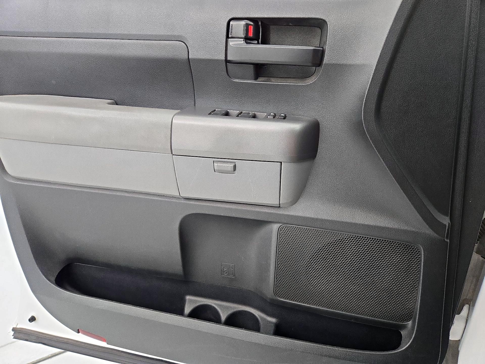 Thumbnail: 2013 Toyota Tundra - 12