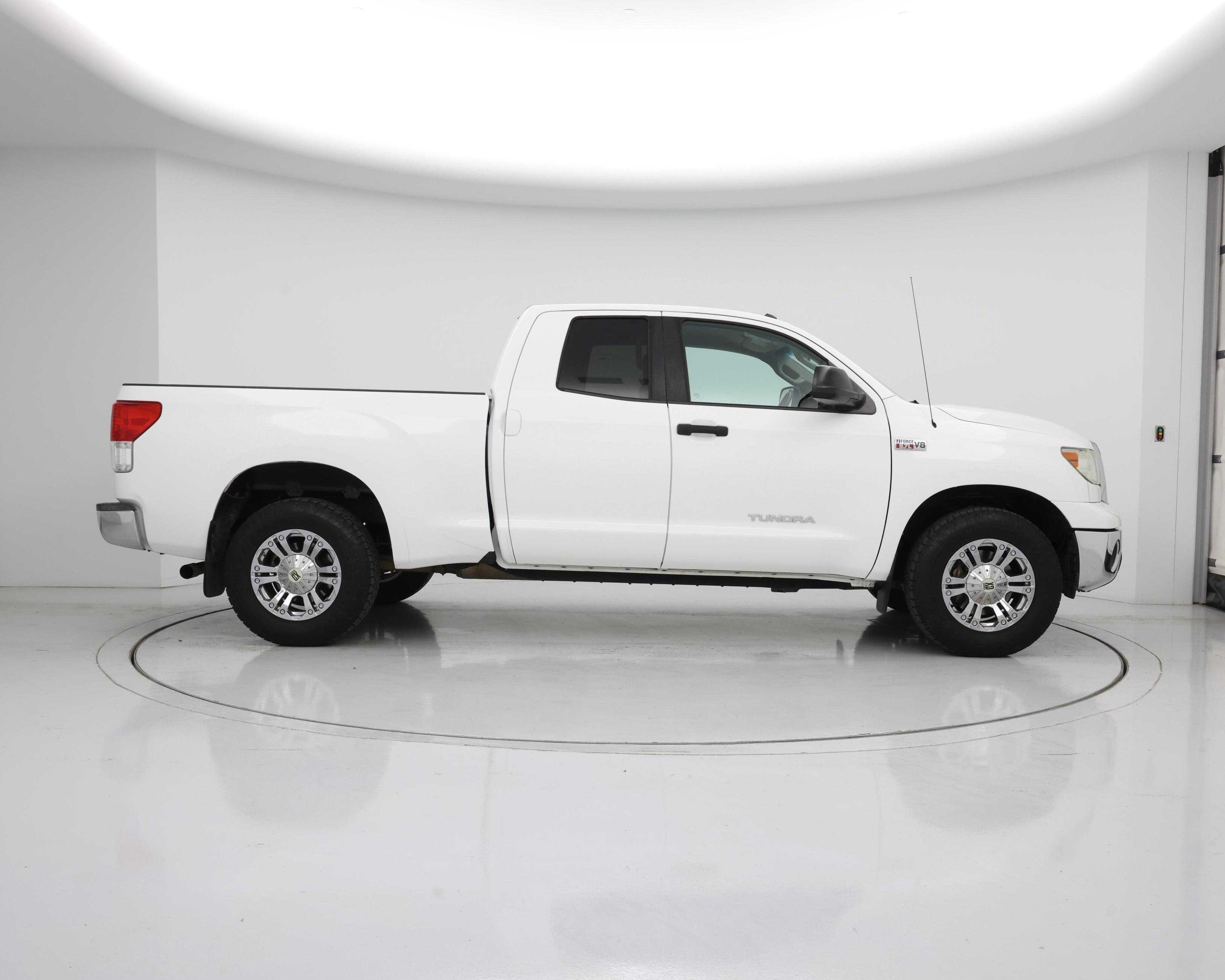 Thumbnail: 2013 Toyota Tundra - 7