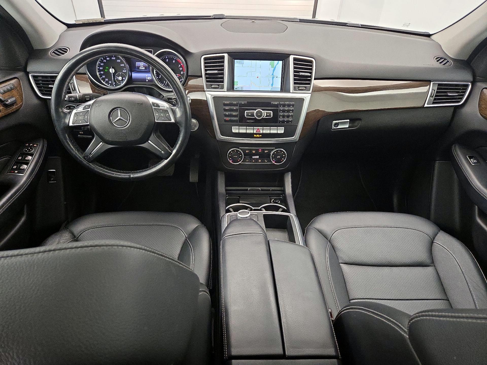 Thumbnail: 2015 Mercedes-Benz M-Class - 9