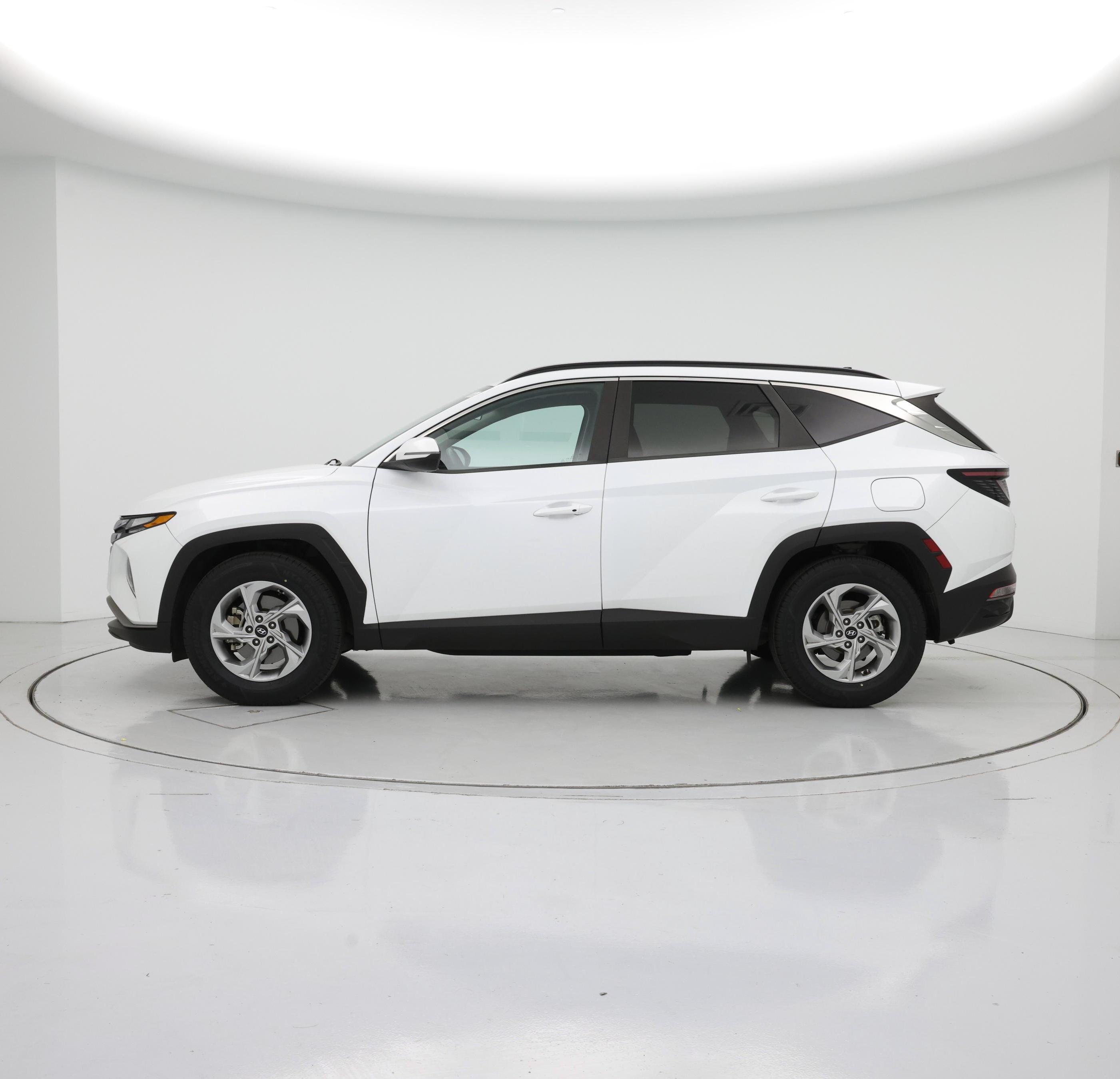 Thumbnail: 2022 Hyundai Tucson - 3
