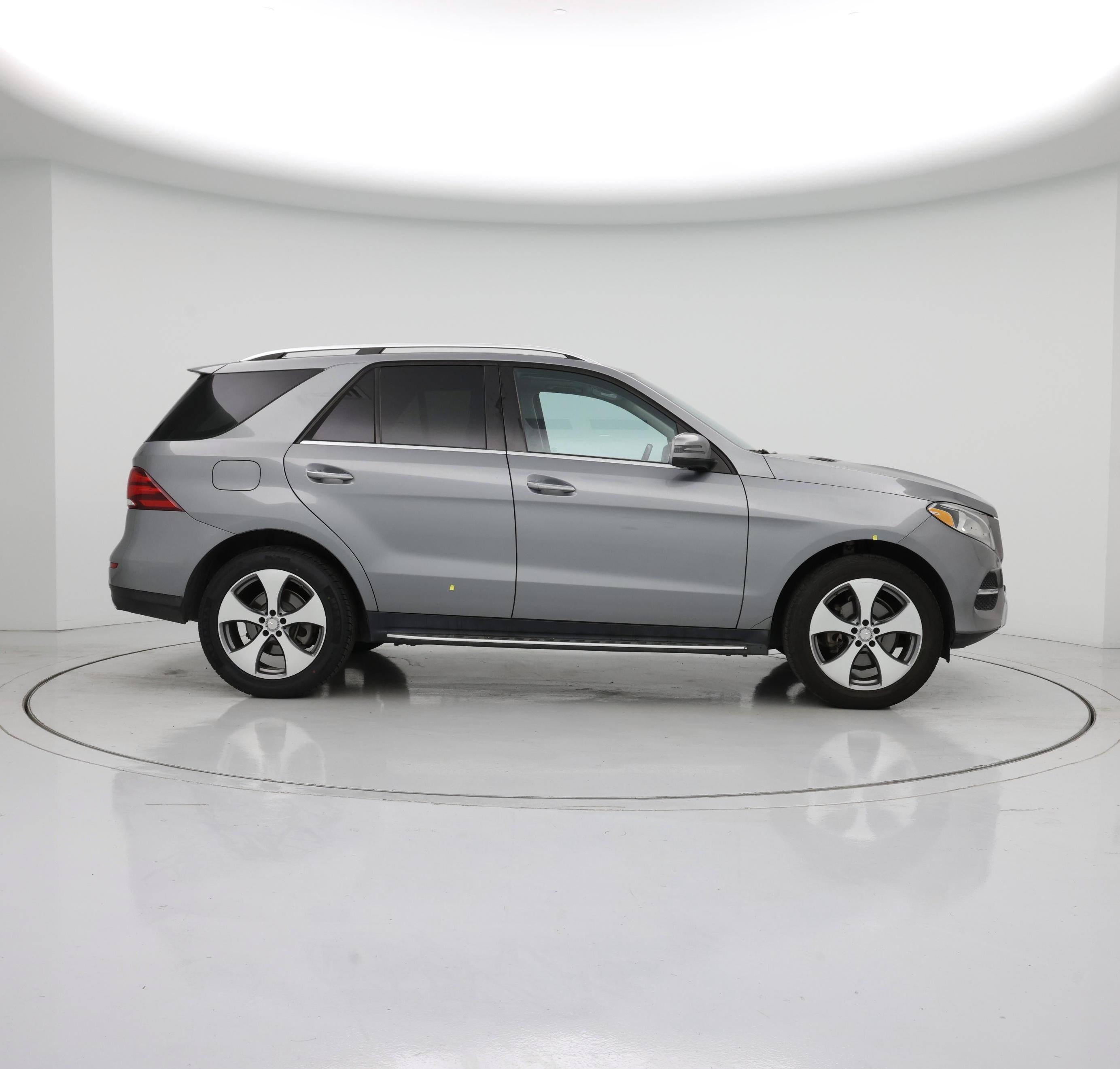 Thumbnail: 2016 Mercedes-Benz GLE - 7