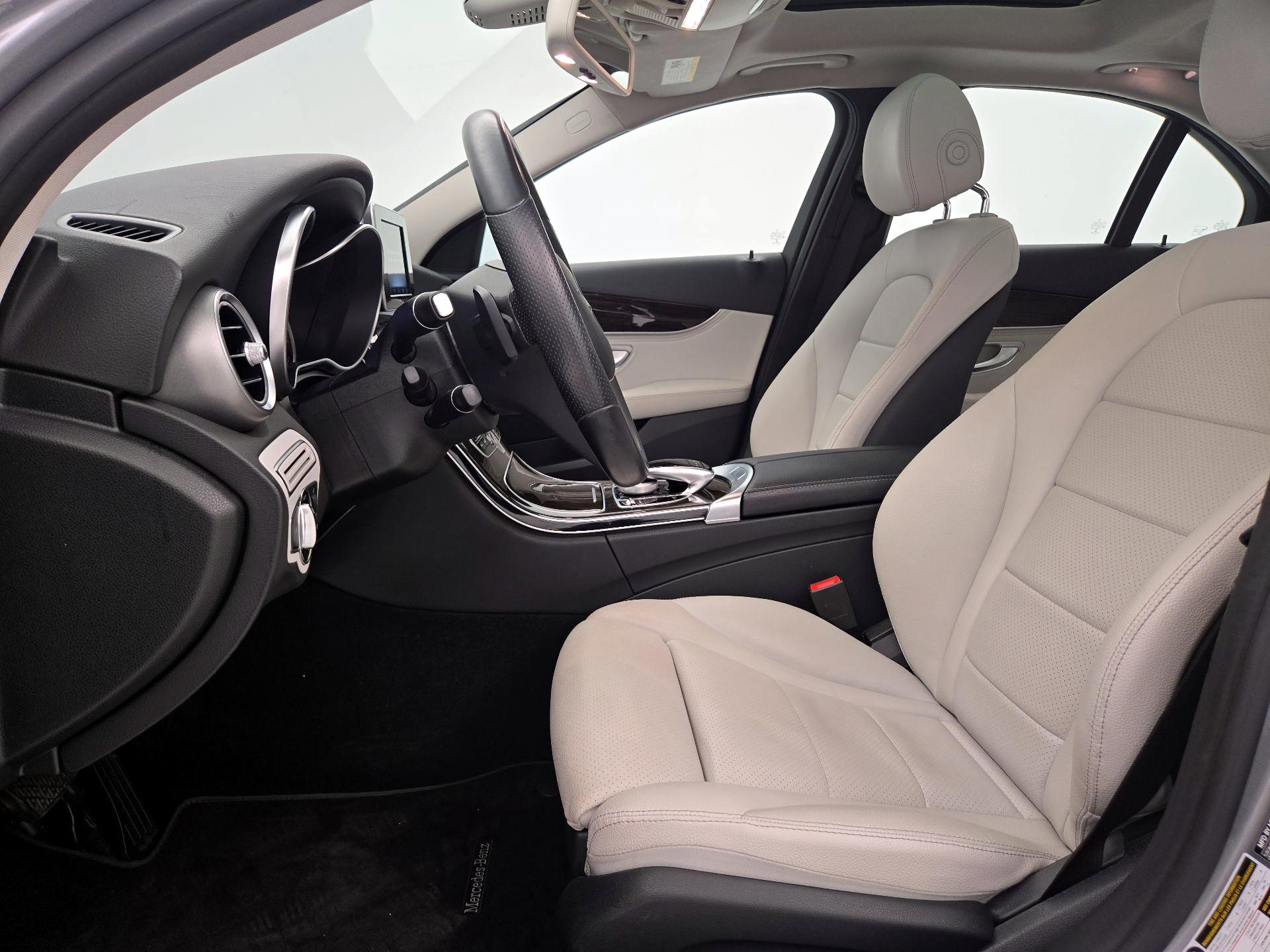 Thumbnail: 2015 Mercedes-Benz C-Class - 11