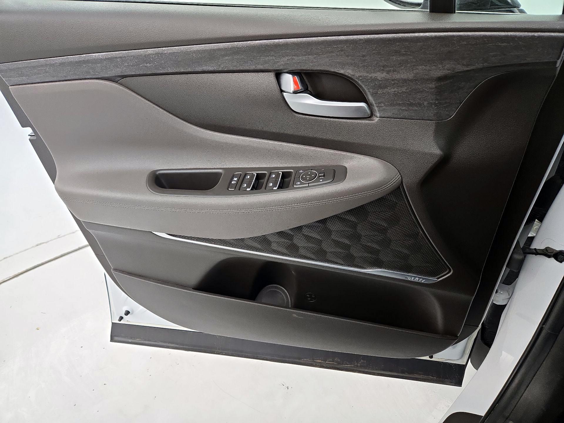 Thumbnail: 2019 Hyundai Santa Fe - 12