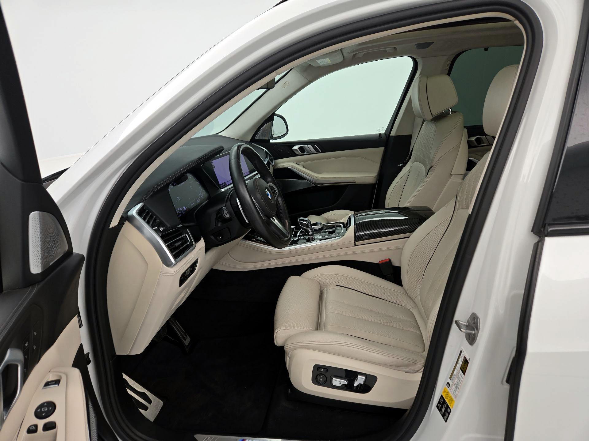Thumbnail: 2020 BMW X5 - 11