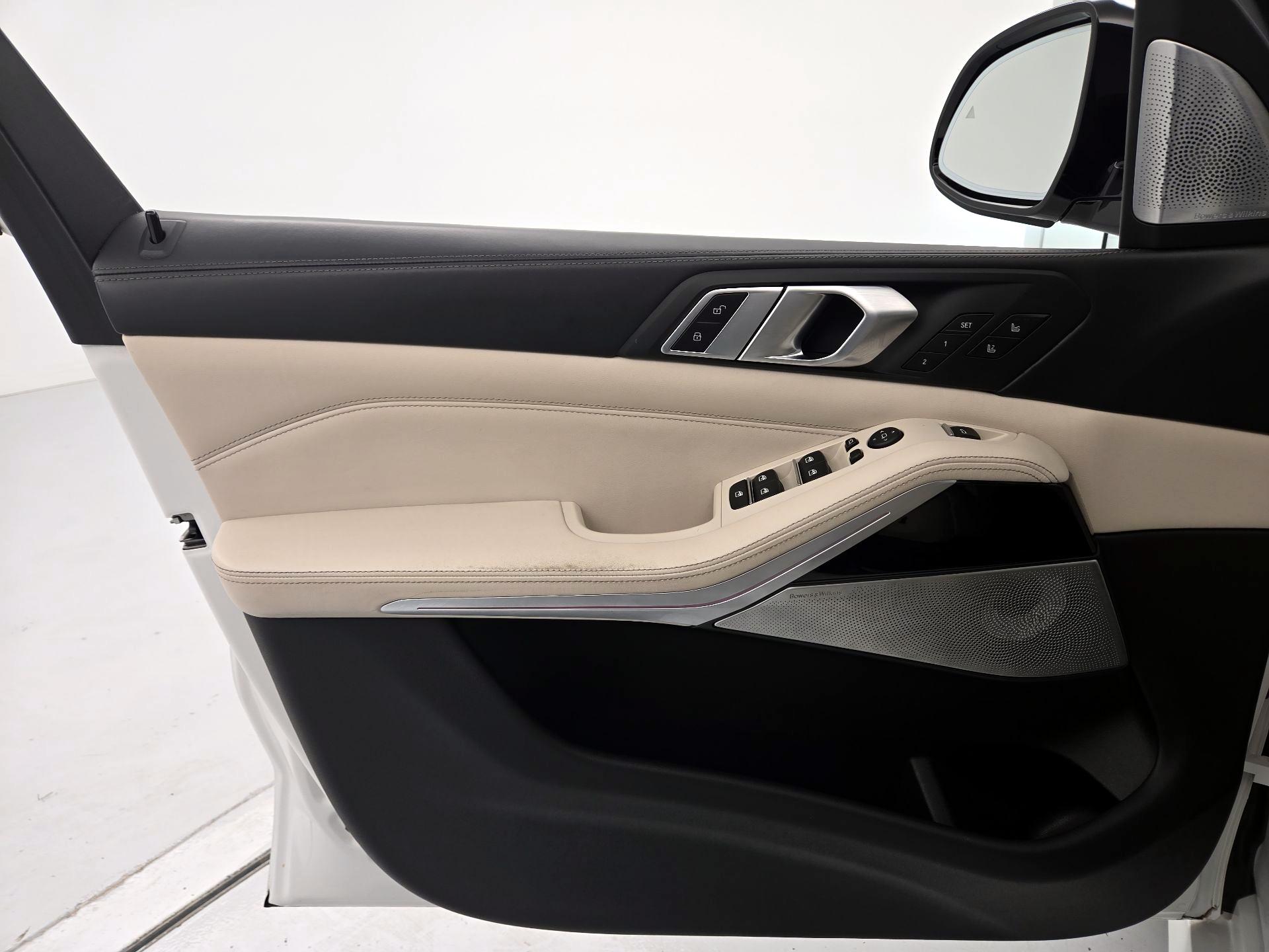 Thumbnail: 2020 BMW X5 - 12
