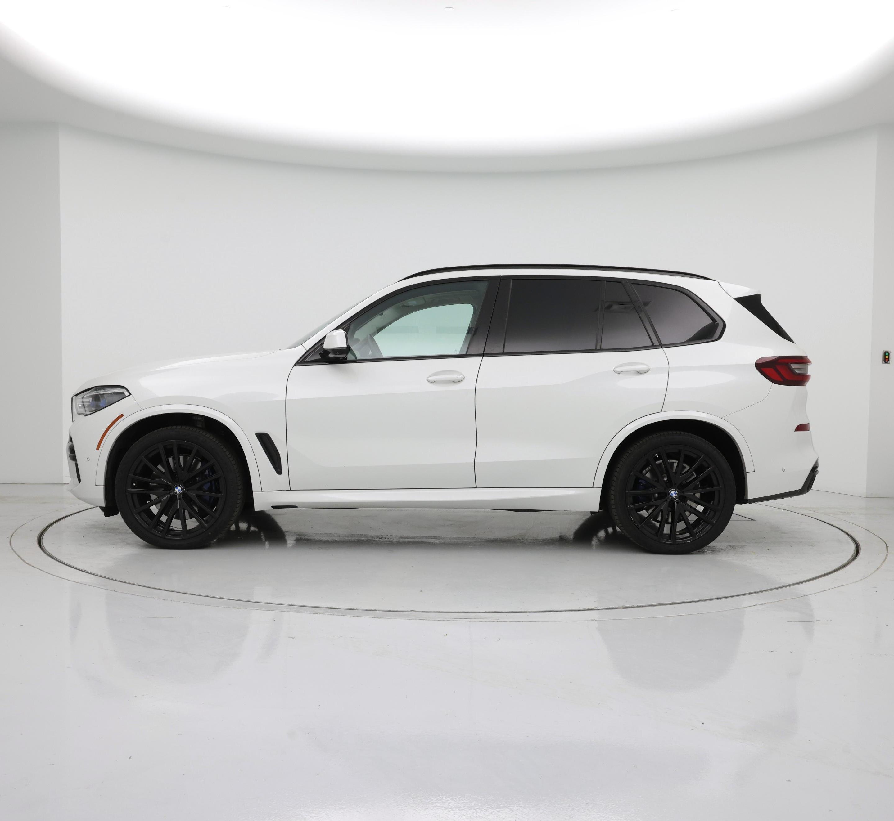 Thumbnail: 2020 BMW X5 - 3