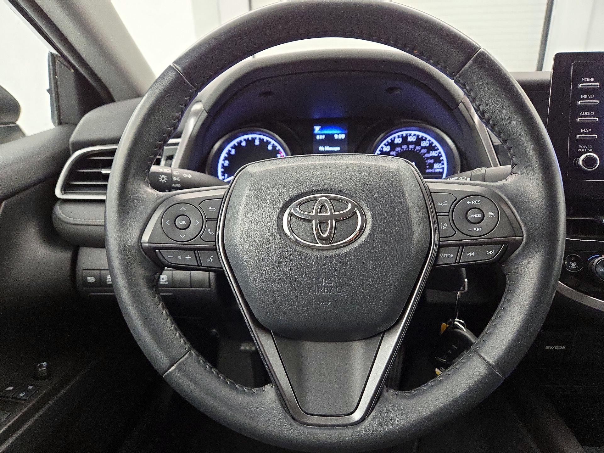 Thumbnail: 2022 Toyota Camry - 10