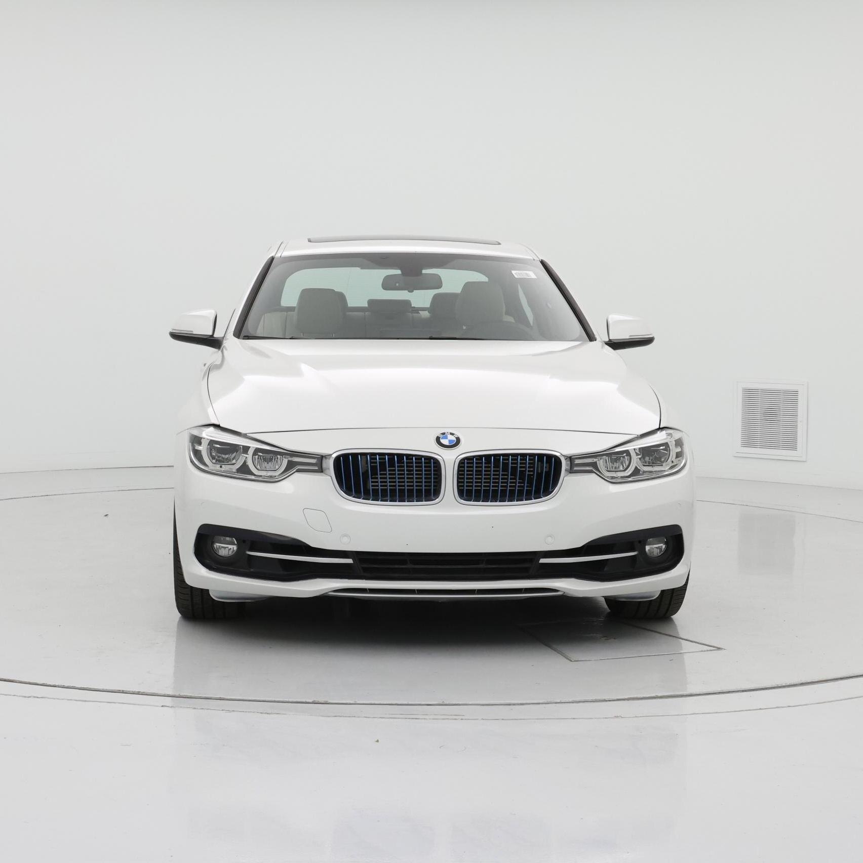 Thumbnail: 2017 BMW 3 Series - 5