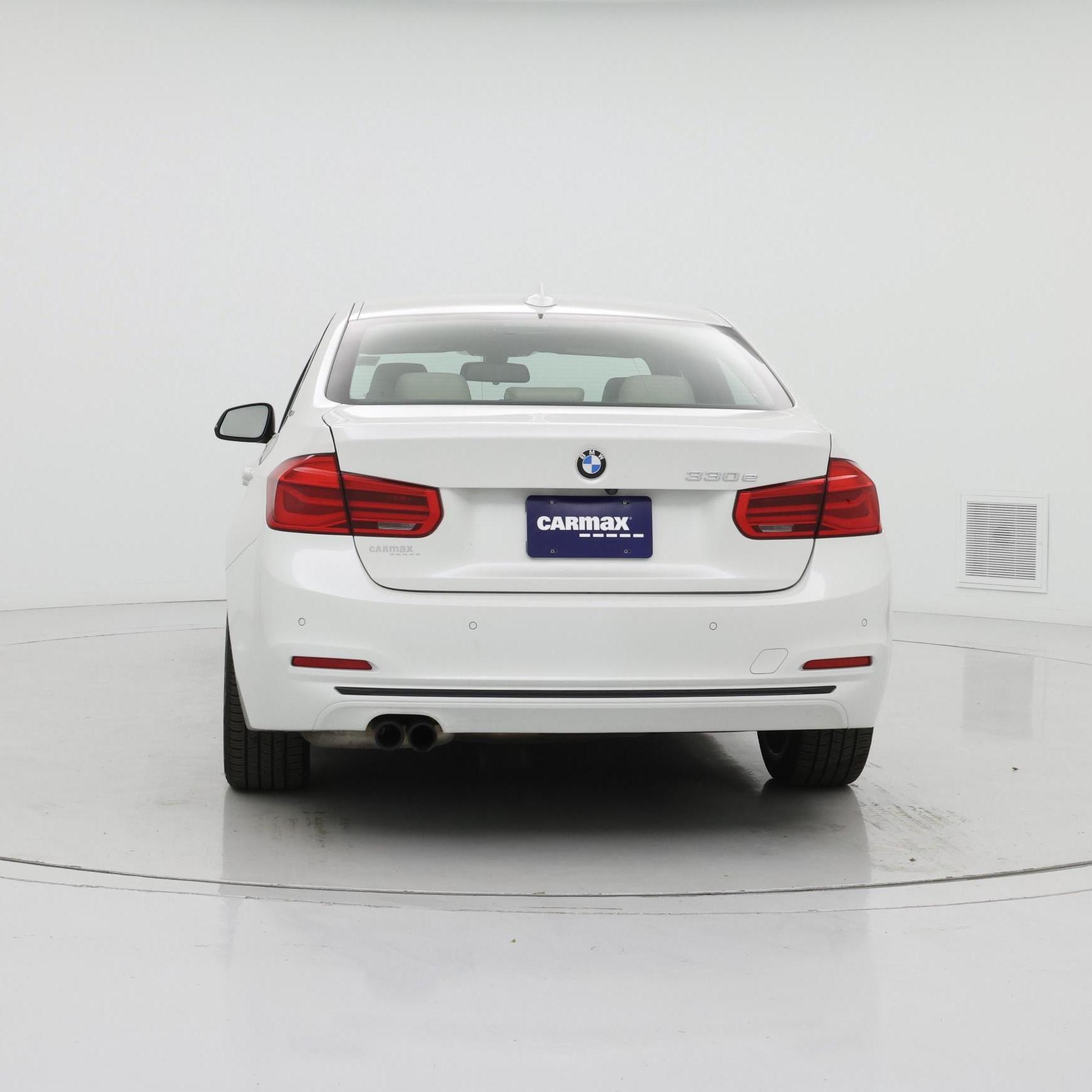 Thumbnail: 2017 BMW 3 Series - 6