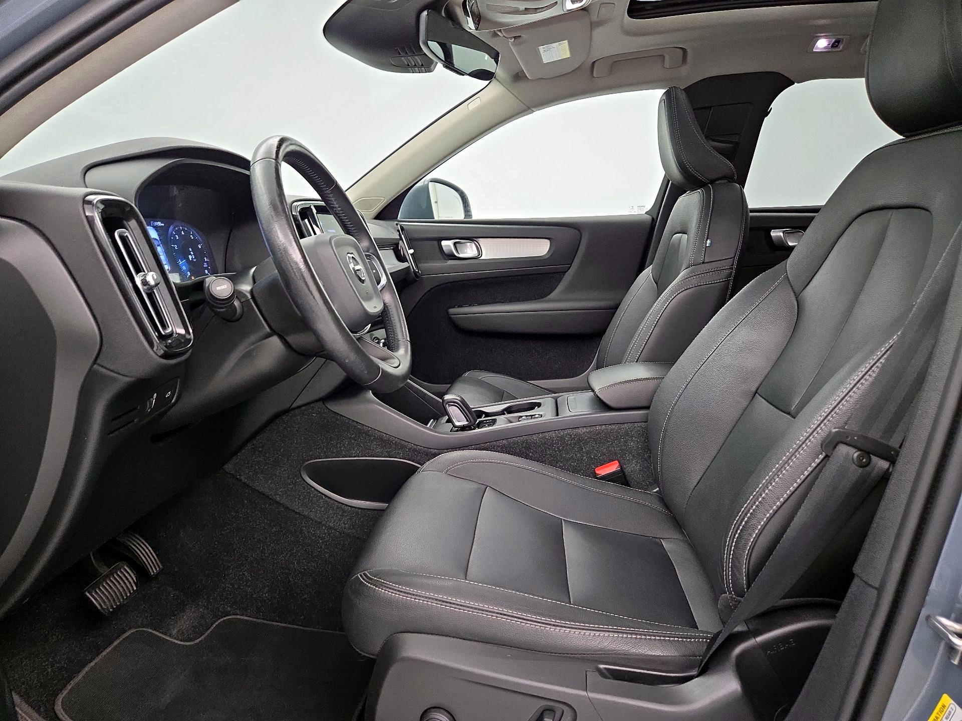 Thumbnail: 2020 Volvo XC40 - 11