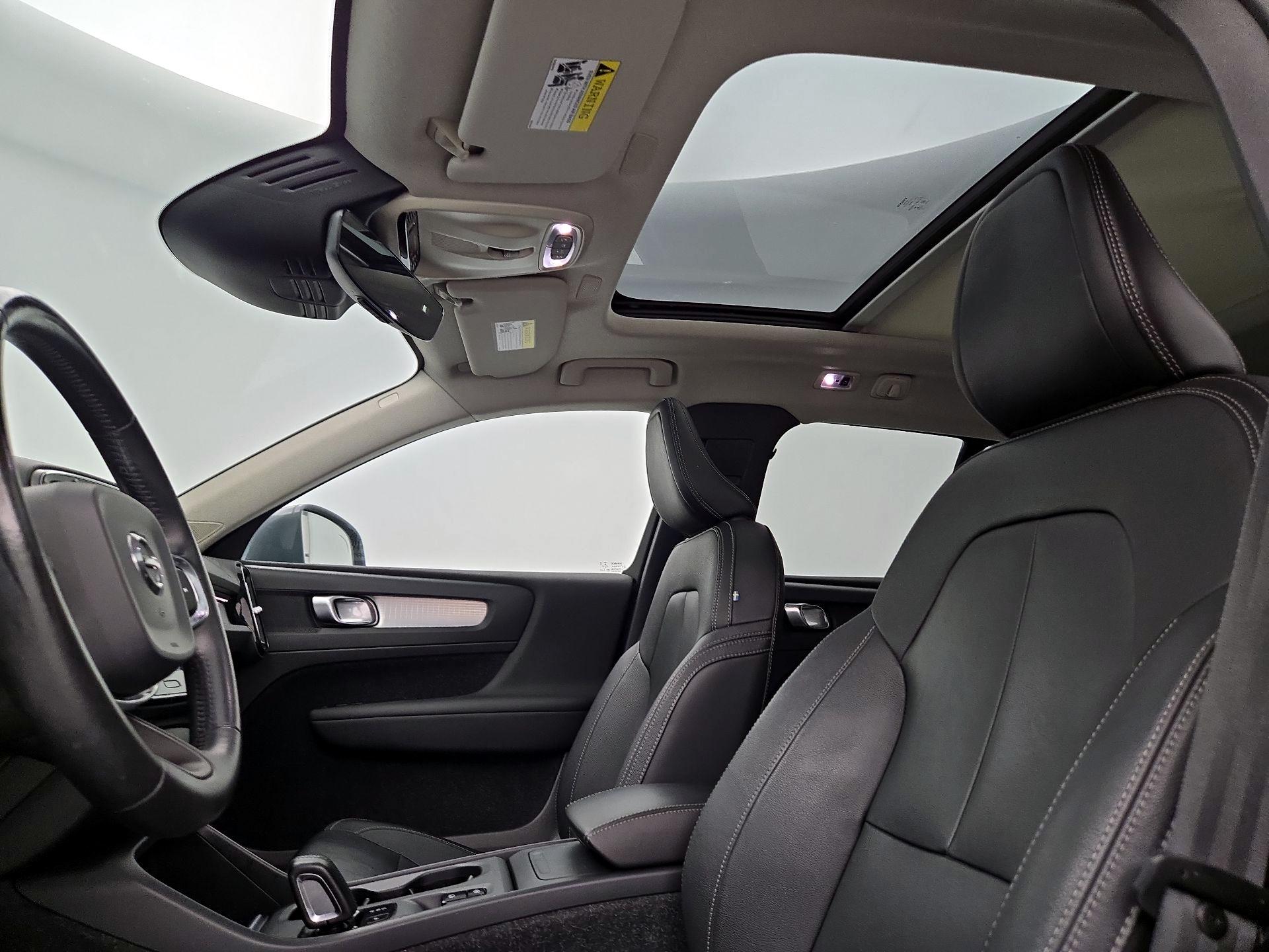 Thumbnail: 2020 Volvo XC40 - 19