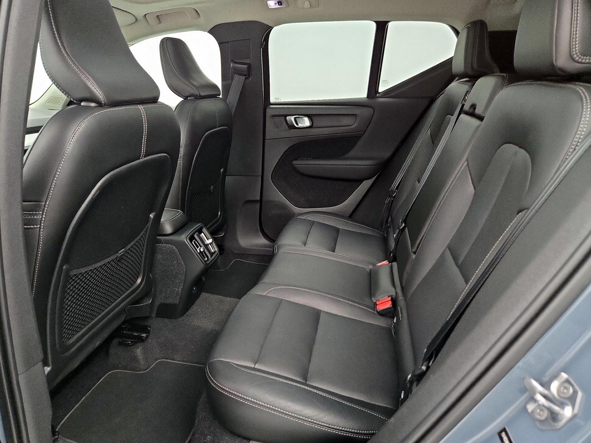 Thumbnail: 2020 Volvo XC40 - 20