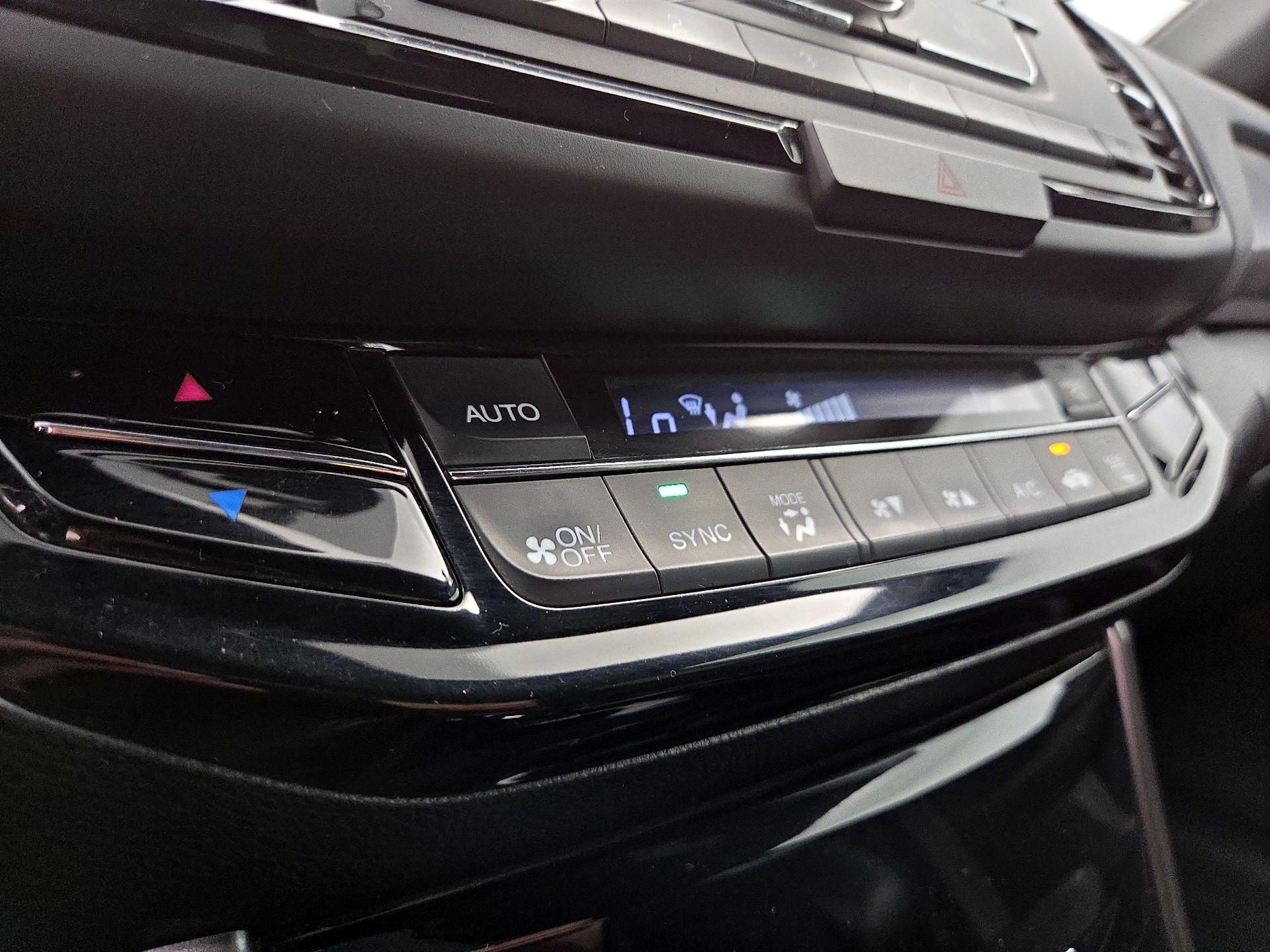 Thumbnail: 2016 Honda Accord - 16