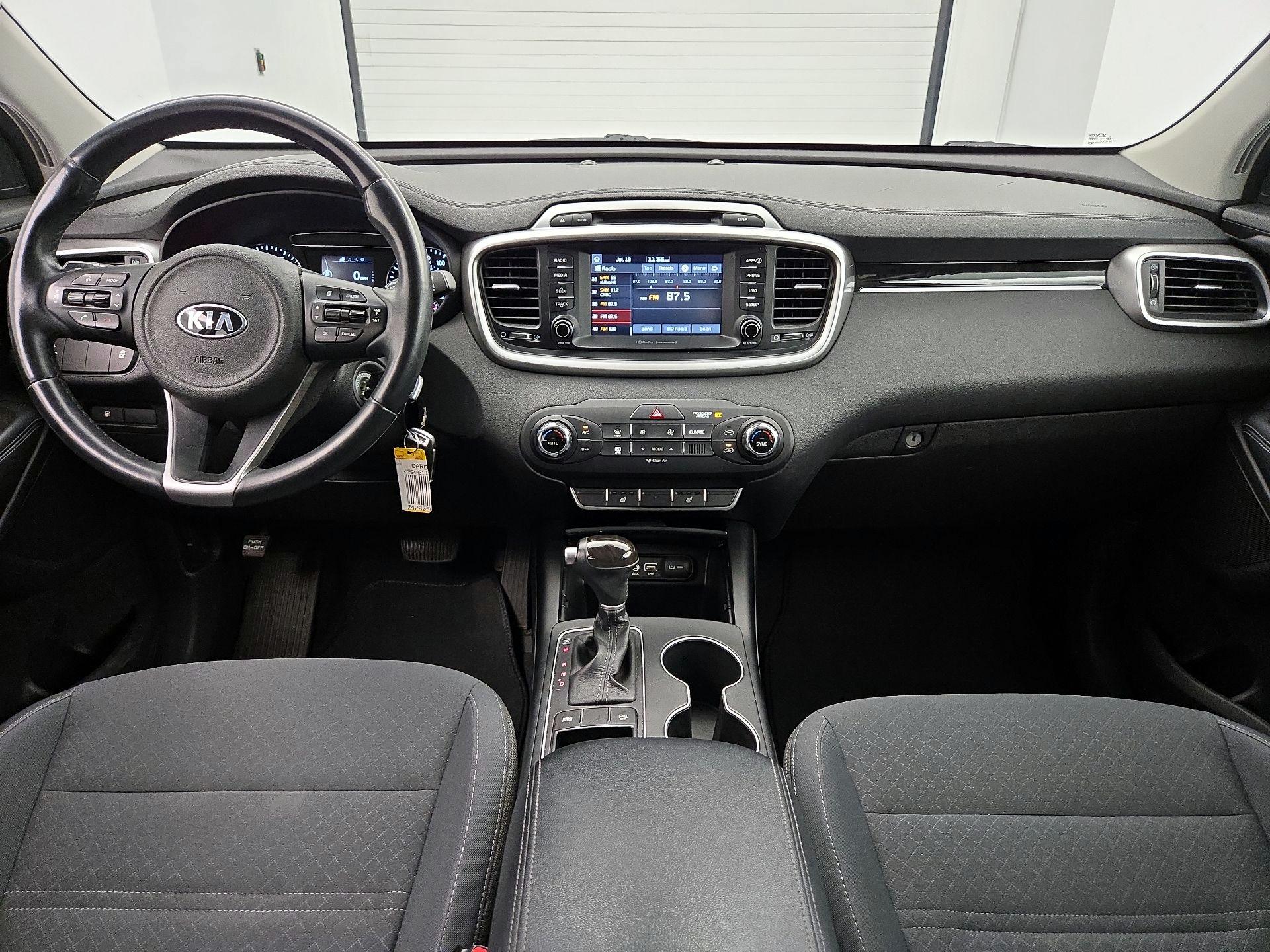 Thumbnail: 2018 Kia Sorento - 9