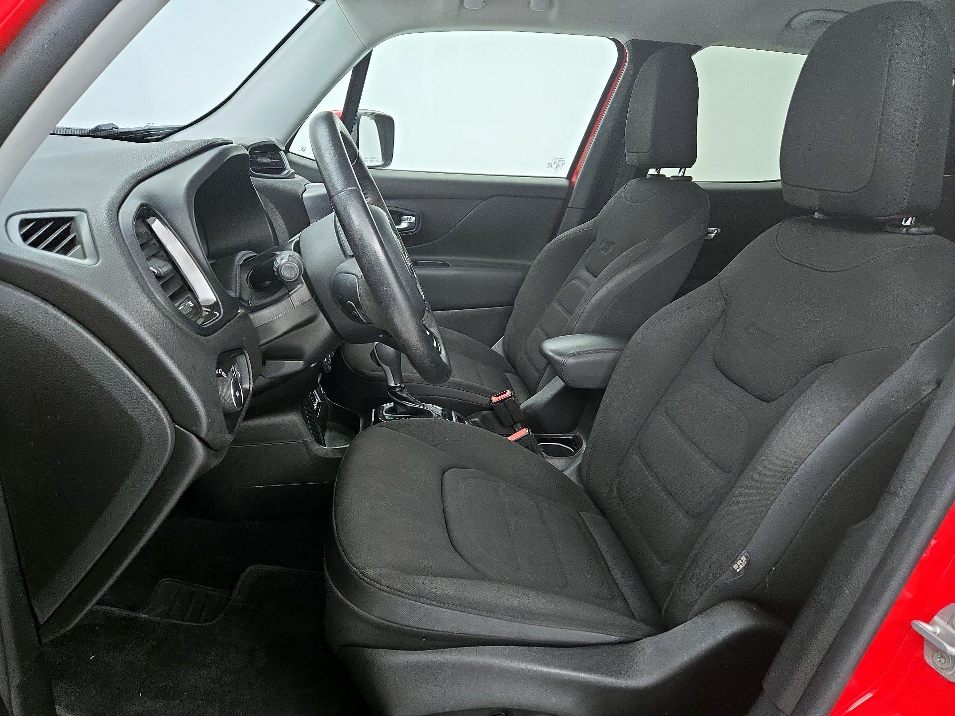 Thumbnail: 2017 Jeep Renegade - 11