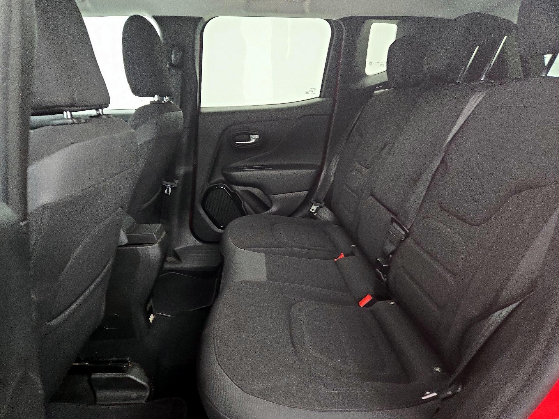 Thumbnail: 2017 Jeep Renegade - 19