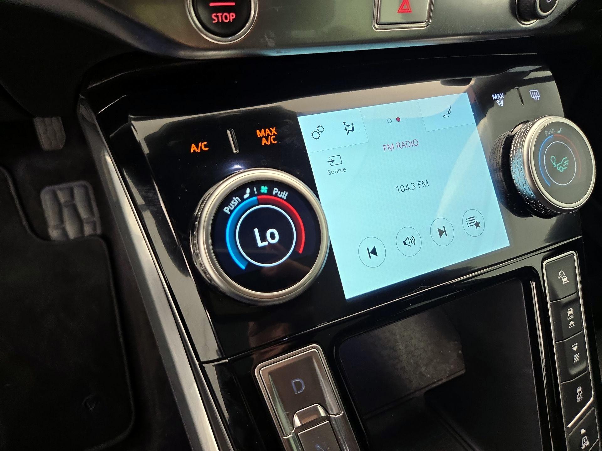 Thumbnail: 2020 Jaguar I-Pace - 17
