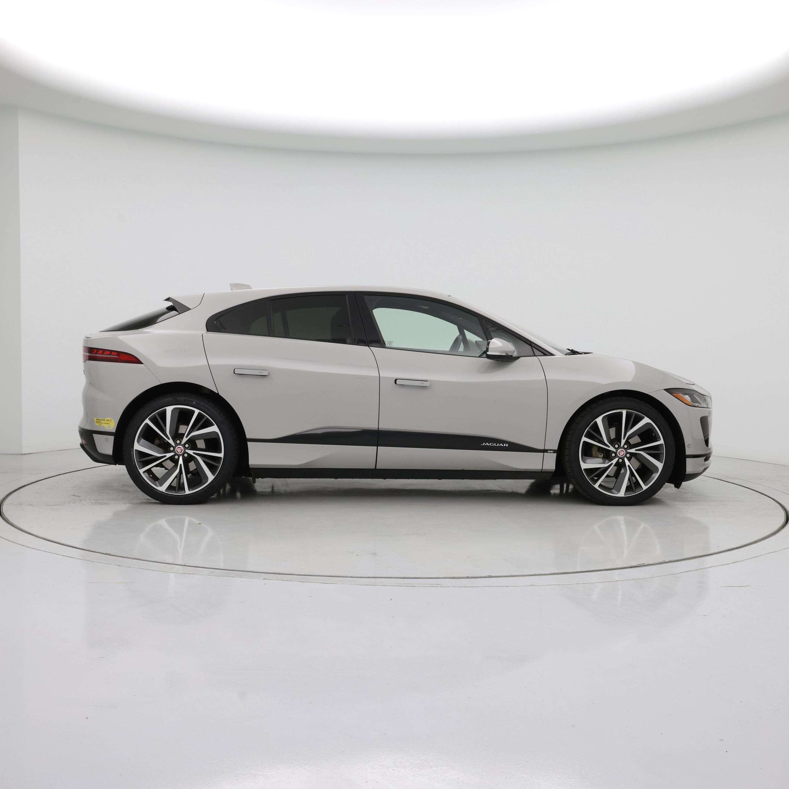 Thumbnail: 2020 Jaguar I-Pace - 7