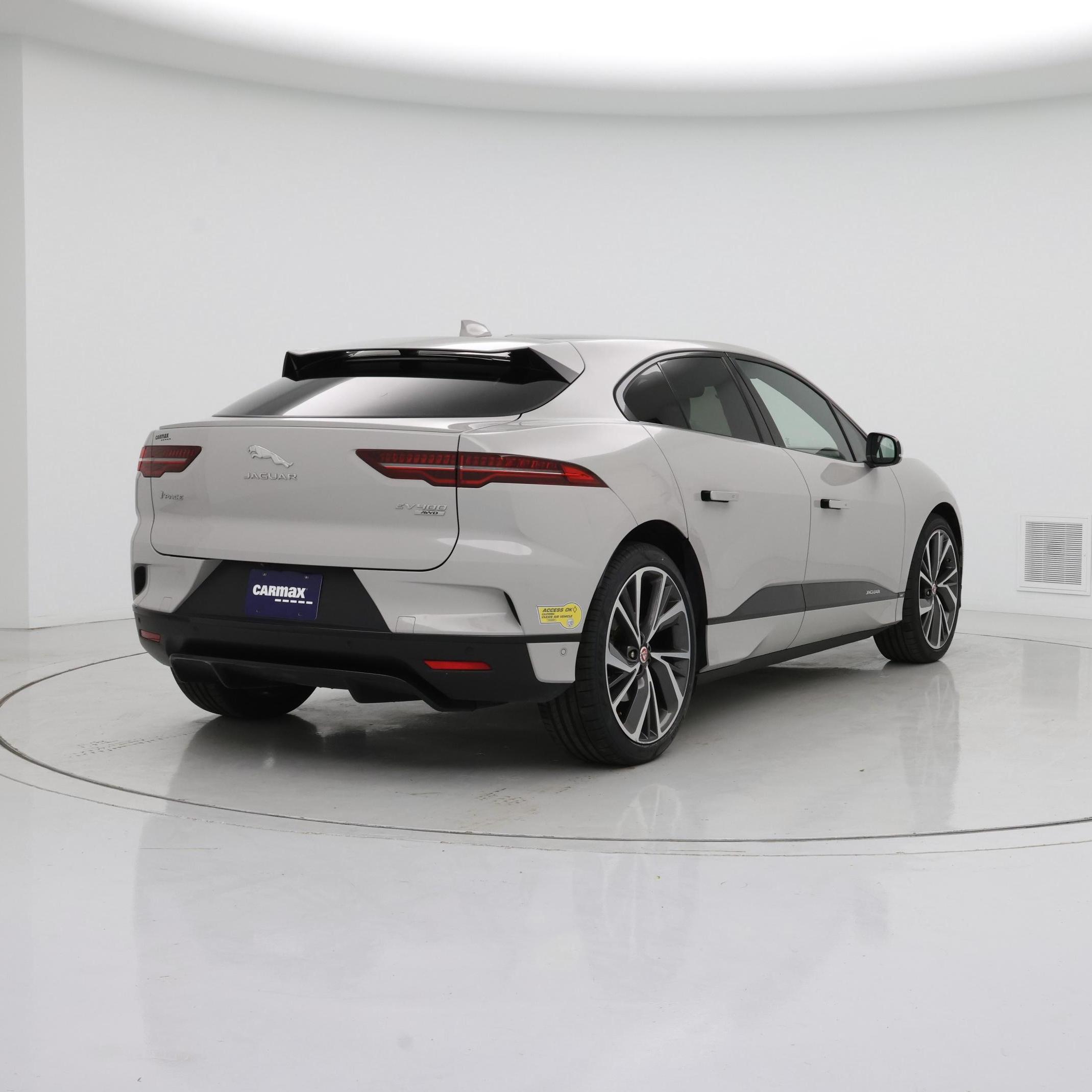 Thumbnail: 2020 Jaguar I-Pace - 8