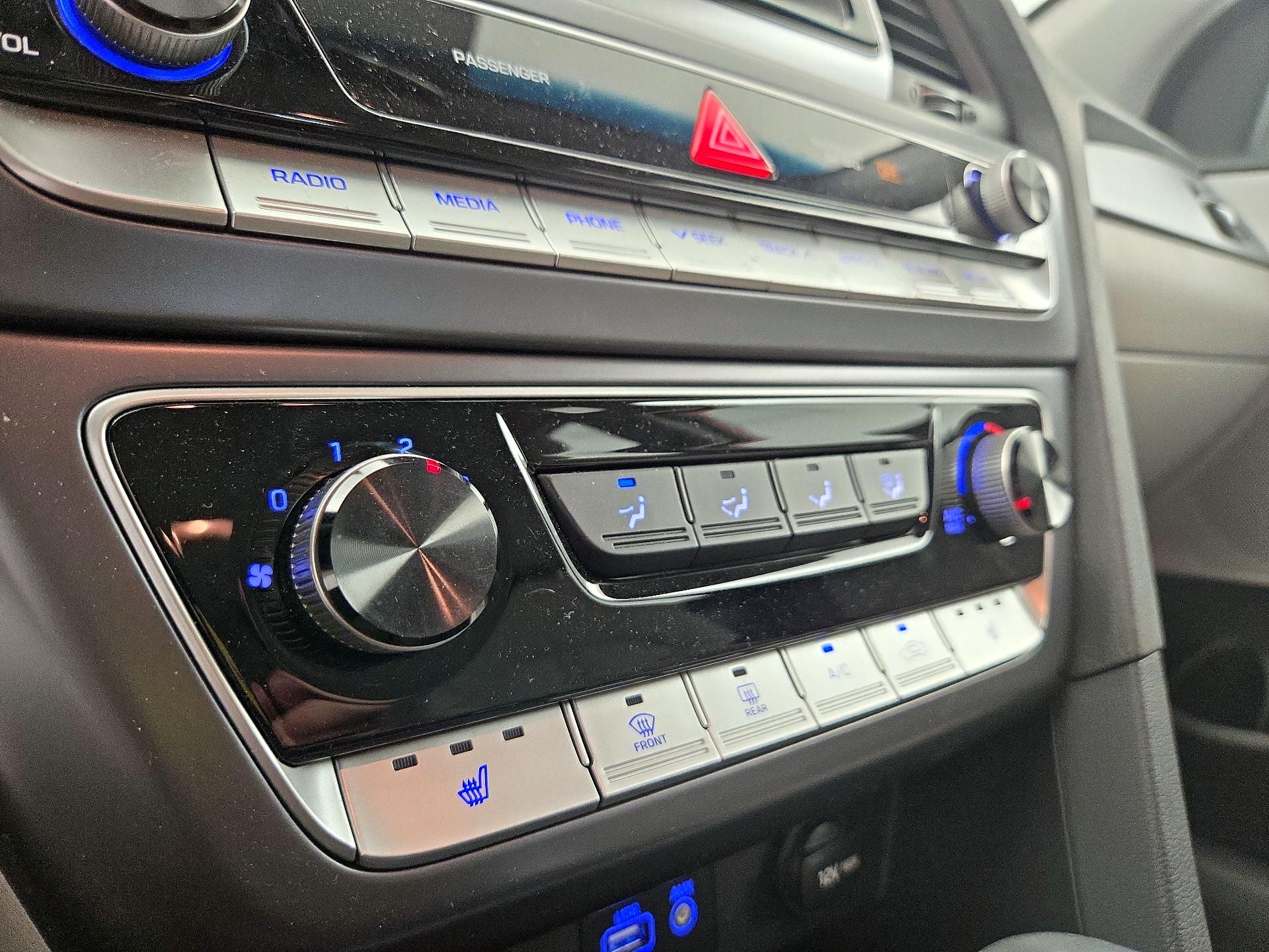 Thumbnail: 2018 Hyundai Sonata - 16