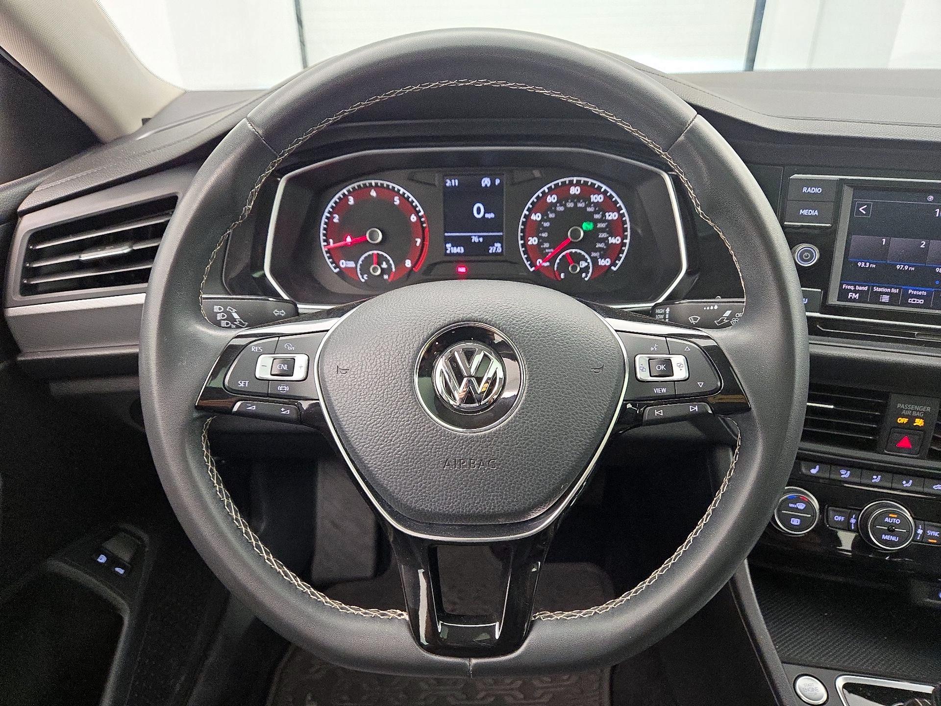 Thumbnail: 2021 Volkswagen Jetta - 10