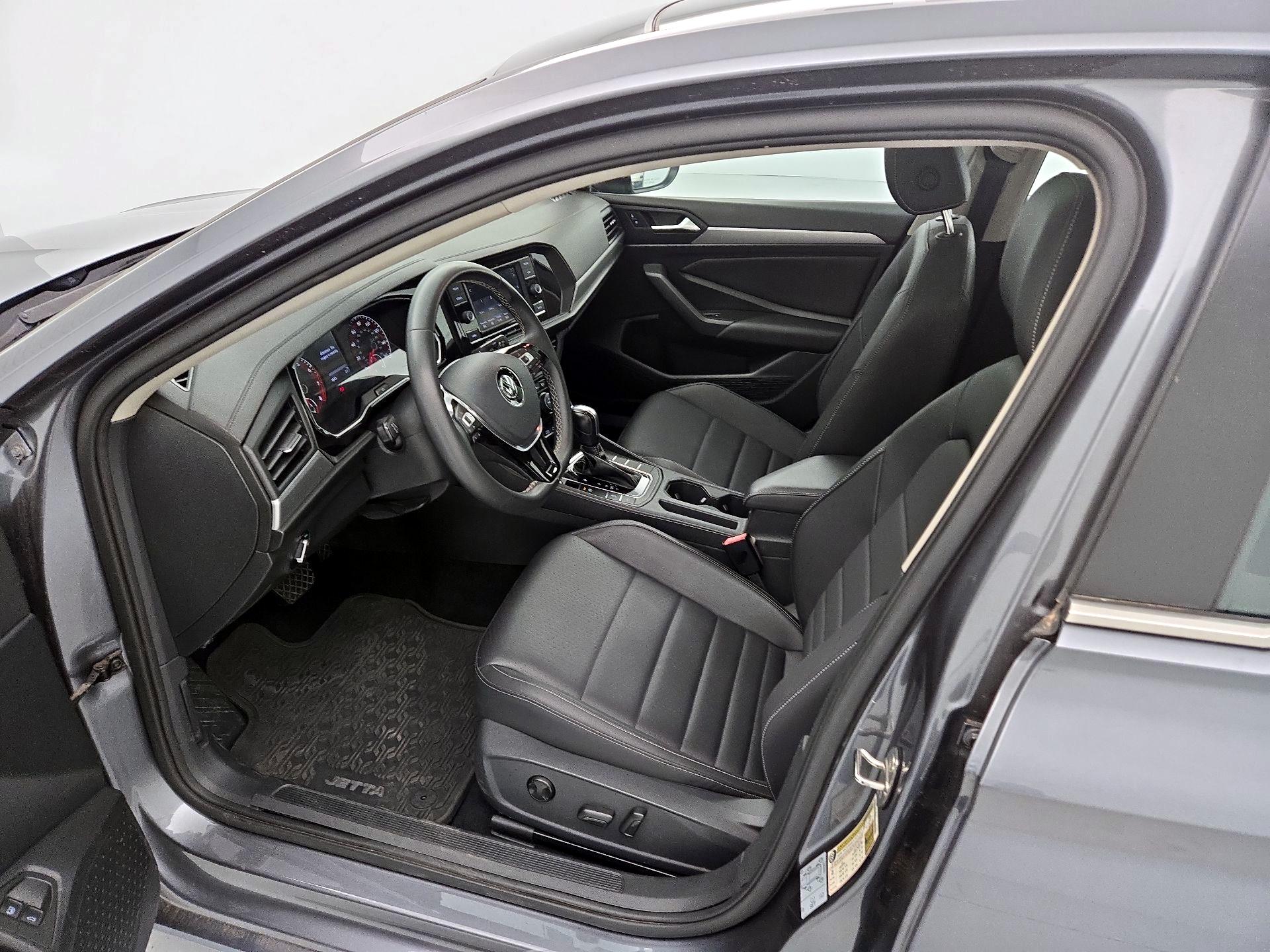 Thumbnail: 2021 Volkswagen Jetta - 11
