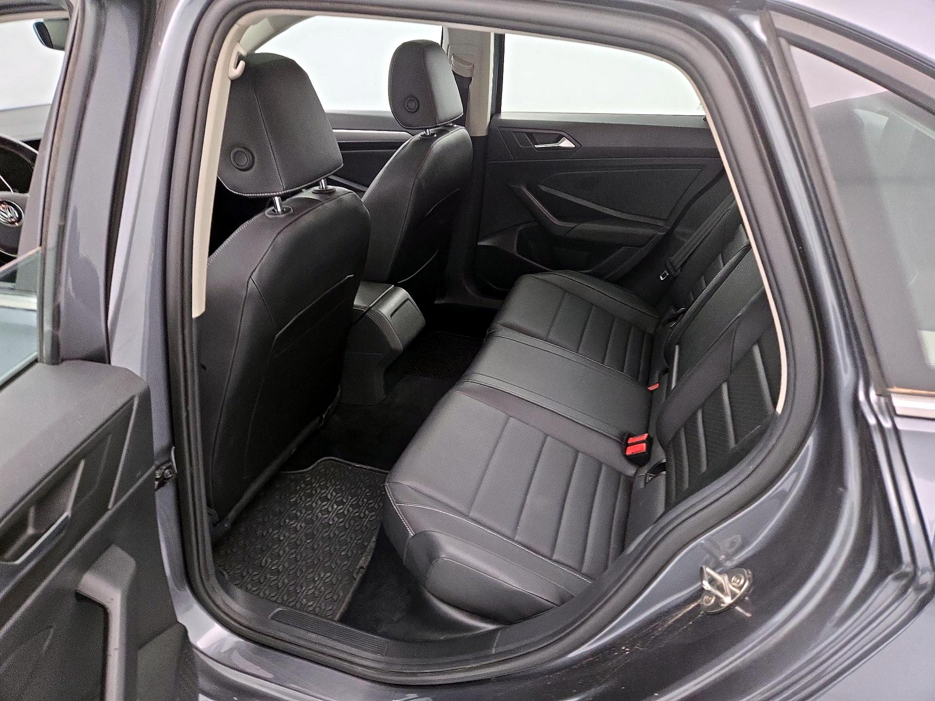 Thumbnail: 2021 Volkswagen Jetta - 20