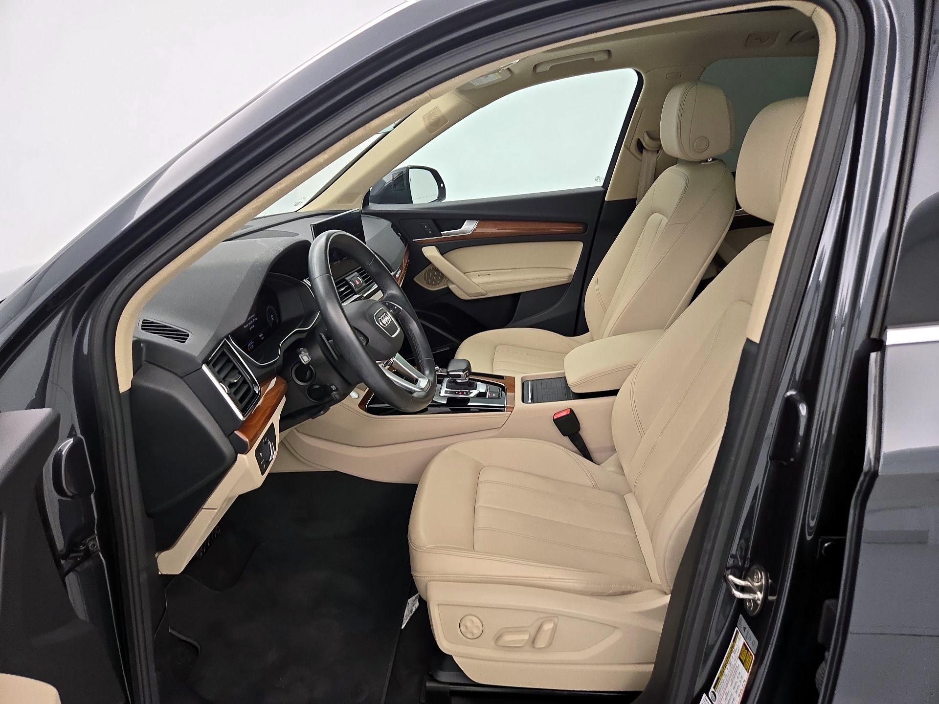Thumbnail: 2021 Audi Q5 - 11