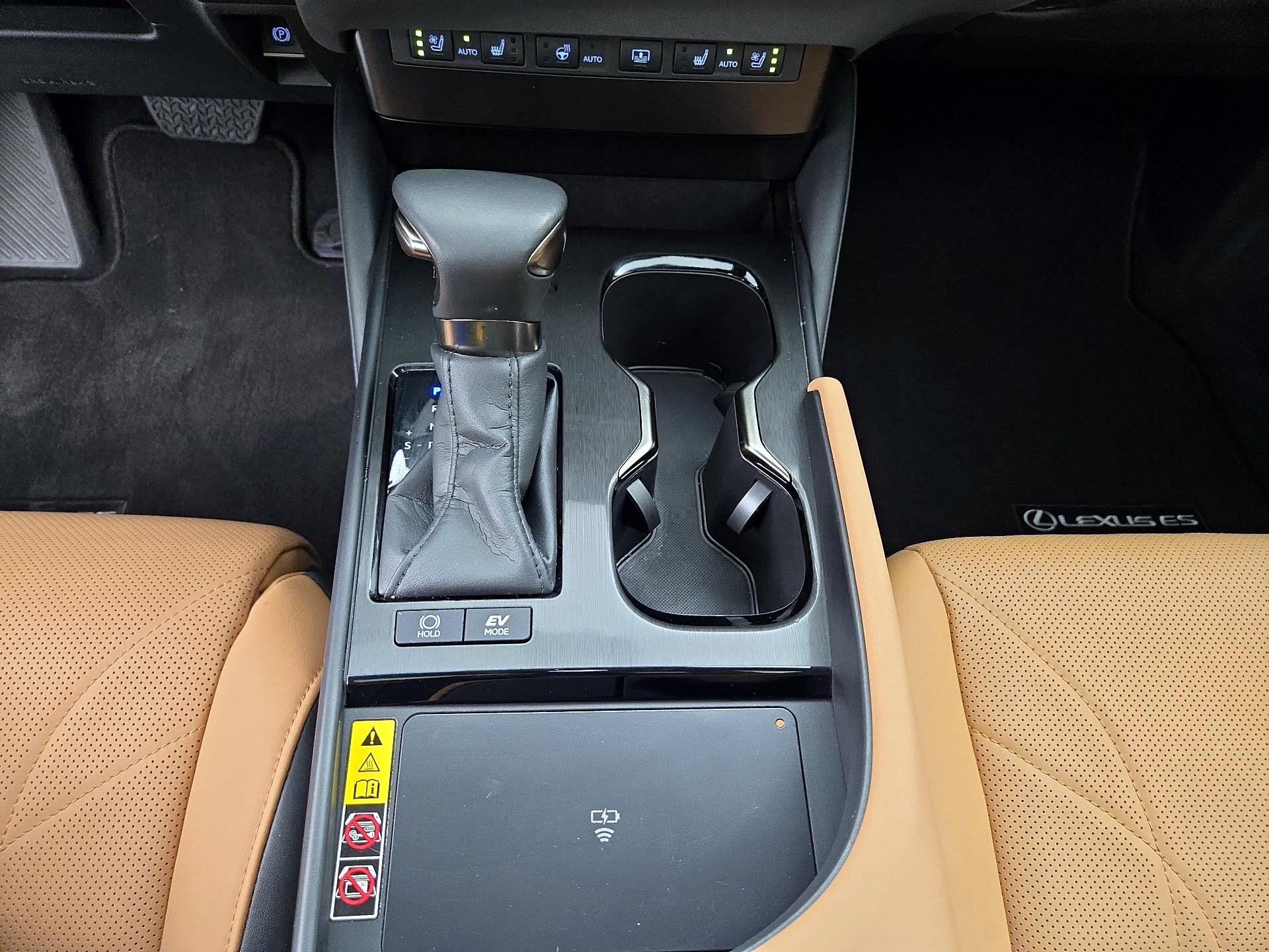 Thumbnail: 2024 Lexus ES - 18