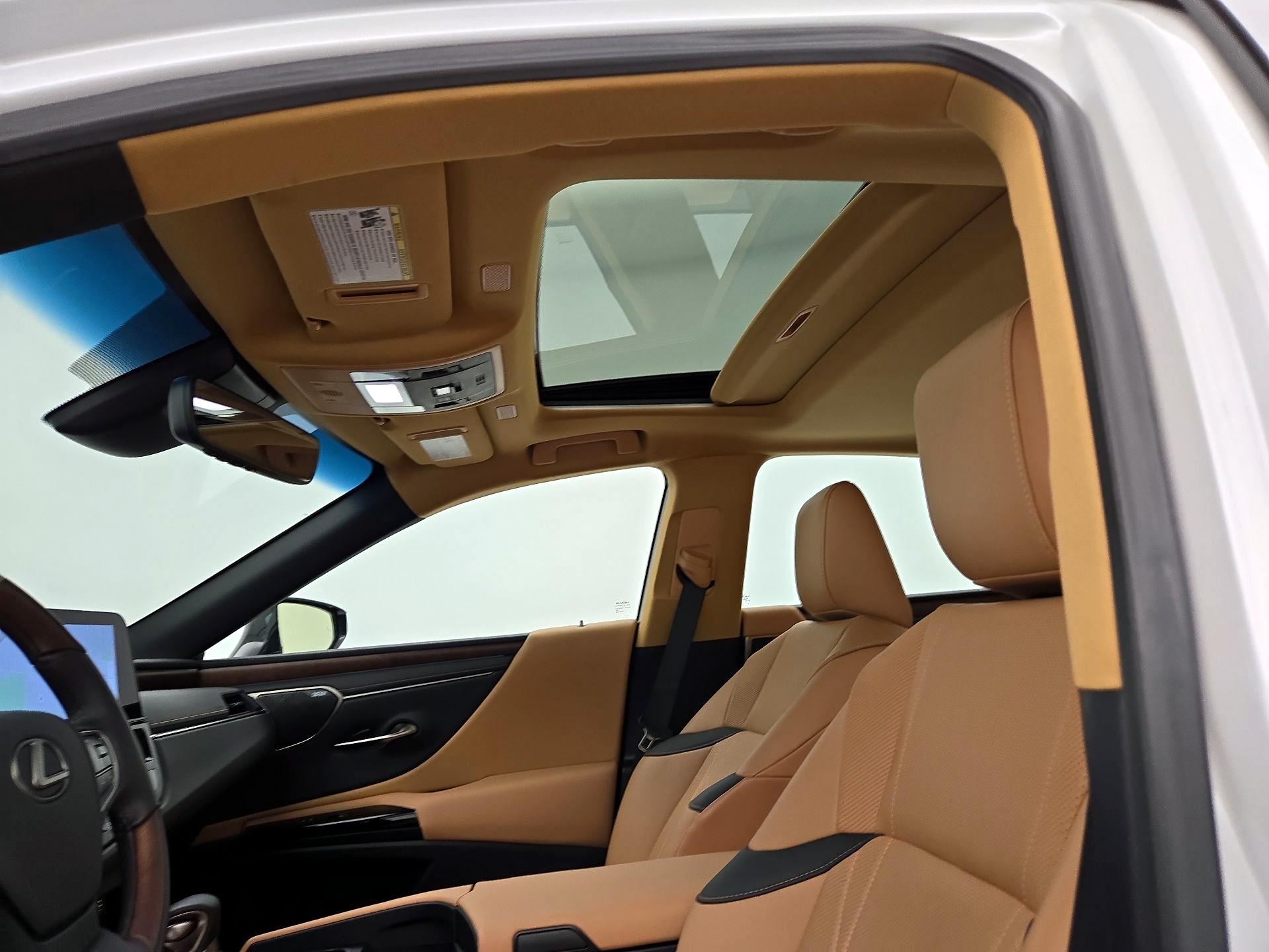 Thumbnail: 2024 Lexus ES - 20