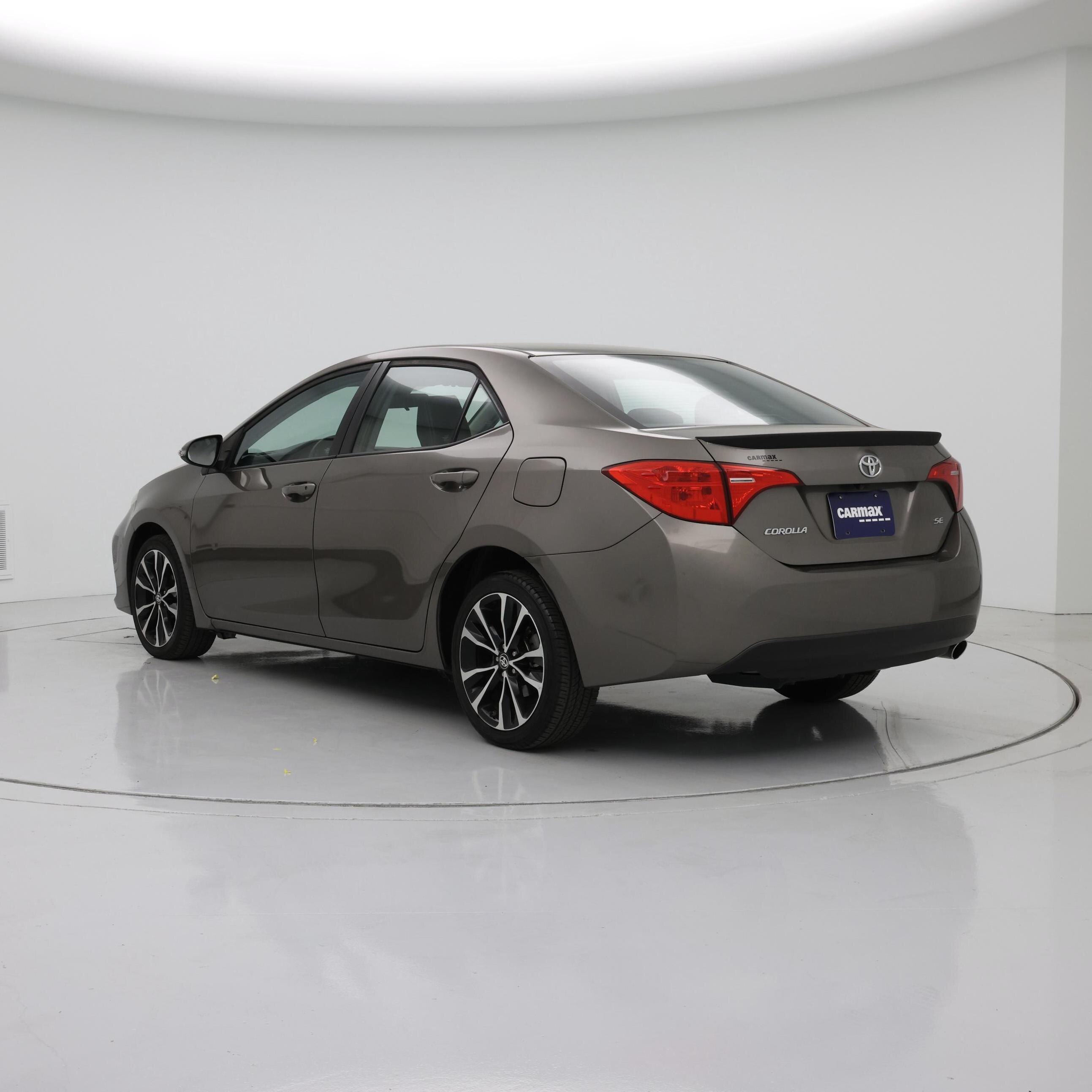 Thumbnail: 2017 Toyota Corolla - 2