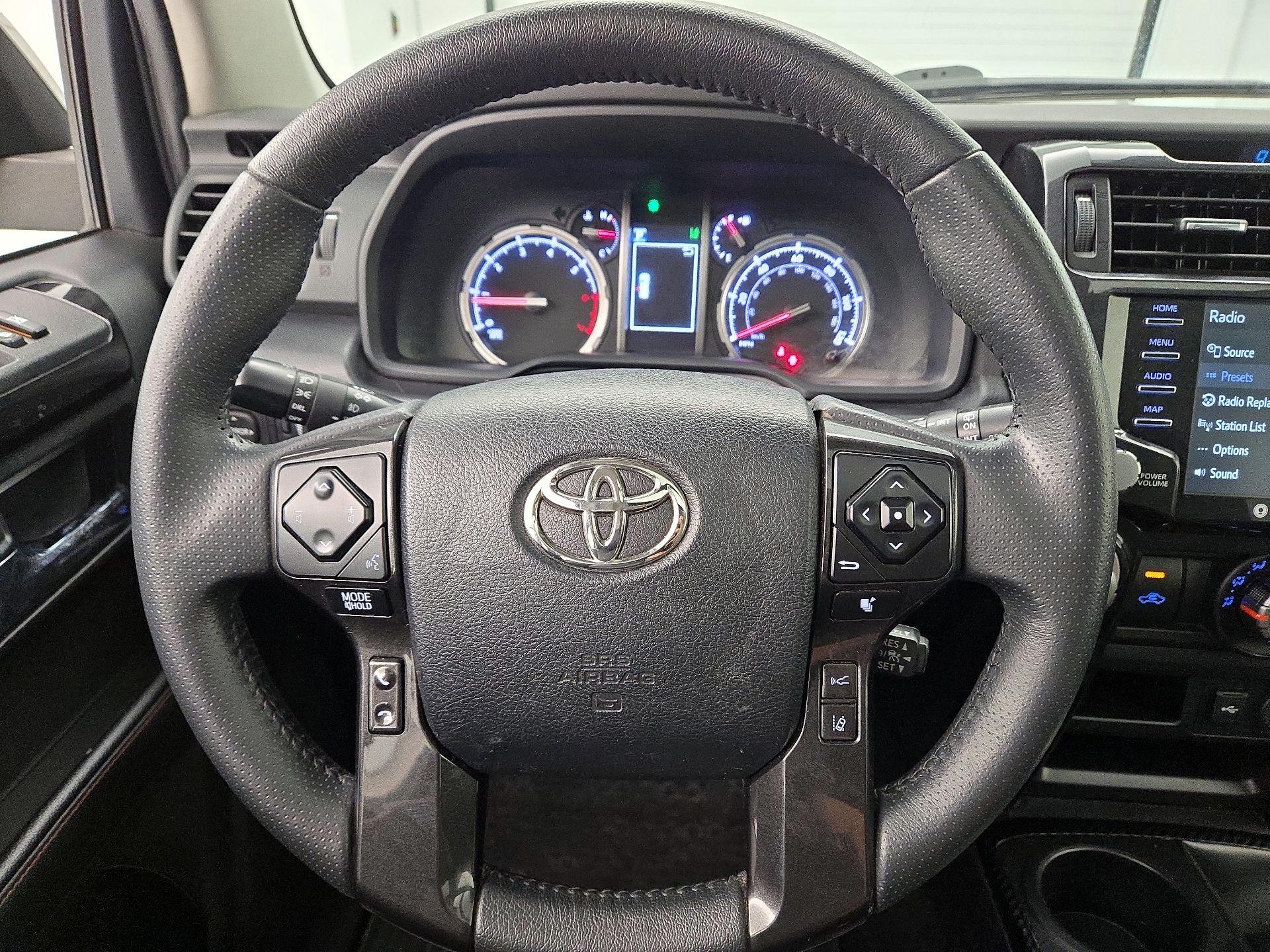 Thumbnail: 2022 Toyota 4Runner - 10