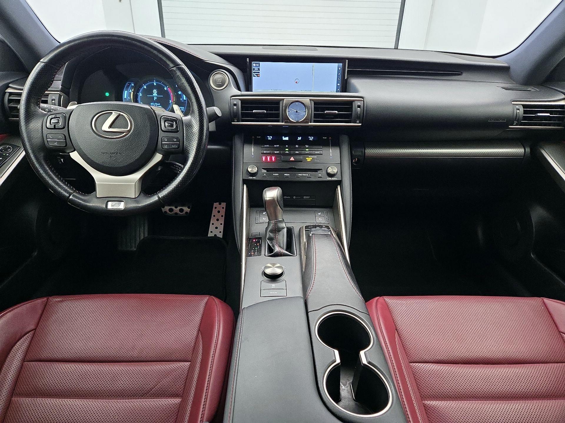 Thumbnail: 2017 Lexus IS - 9