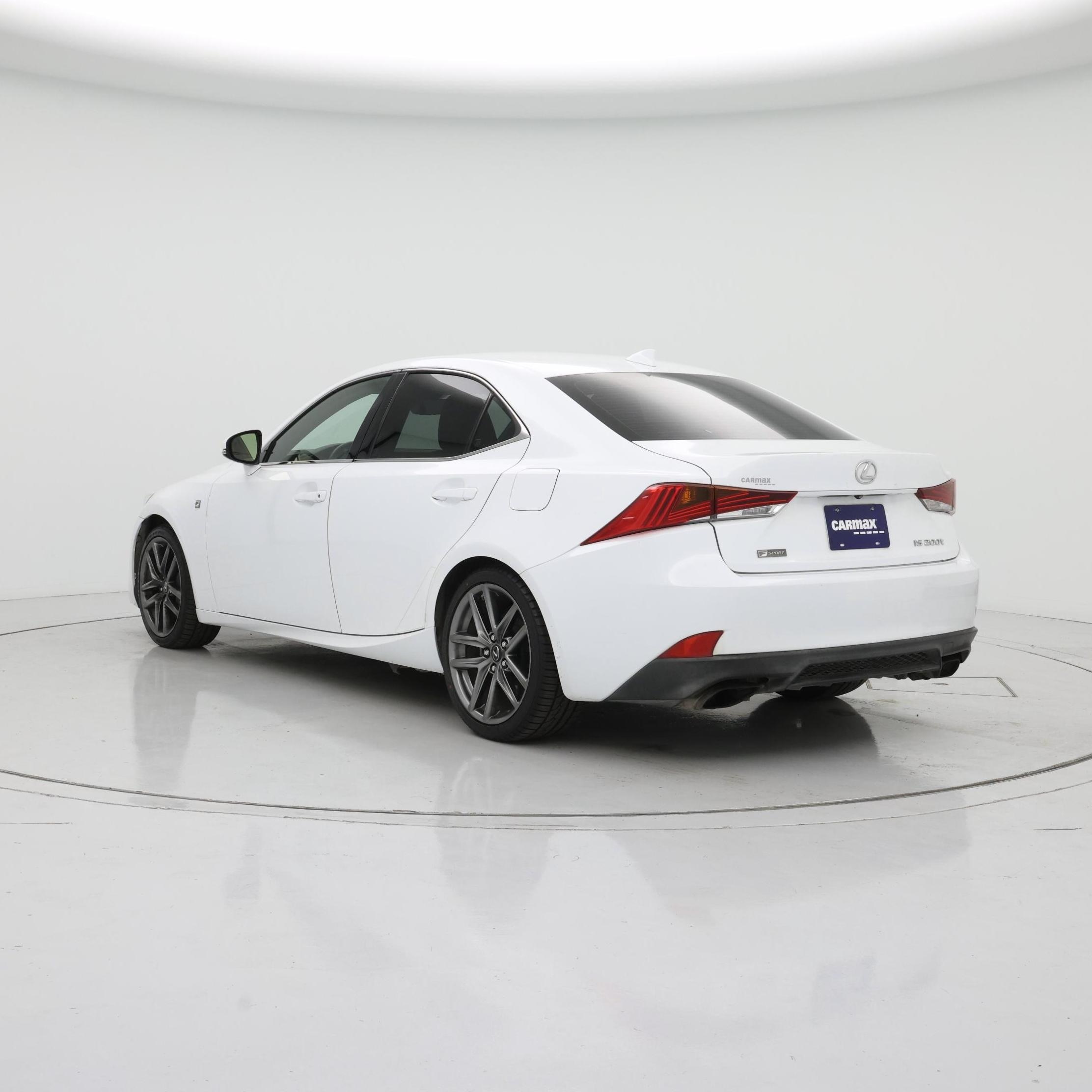 Thumbnail: 2017 Lexus IS - 2