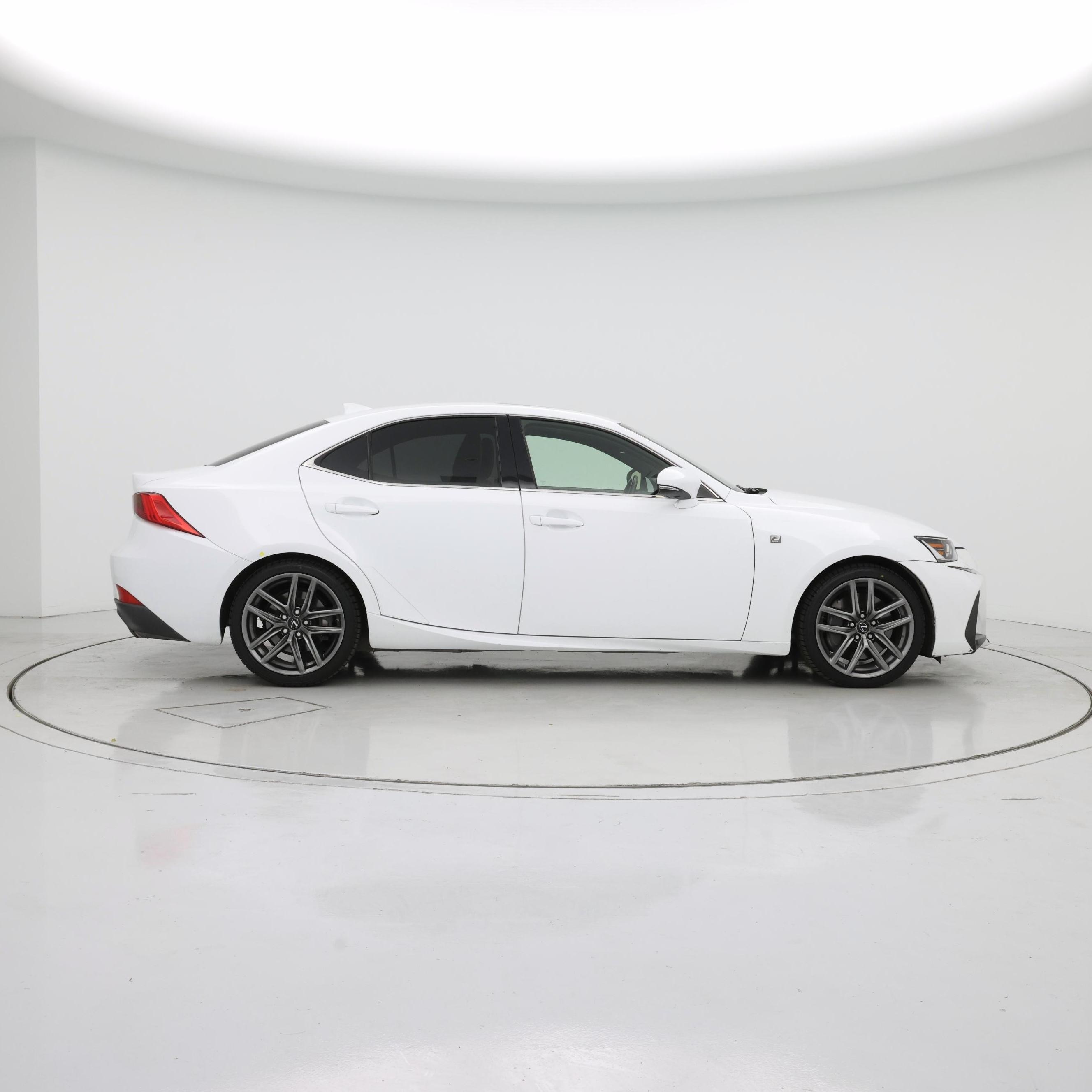 Thumbnail: 2017 Lexus IS - 7