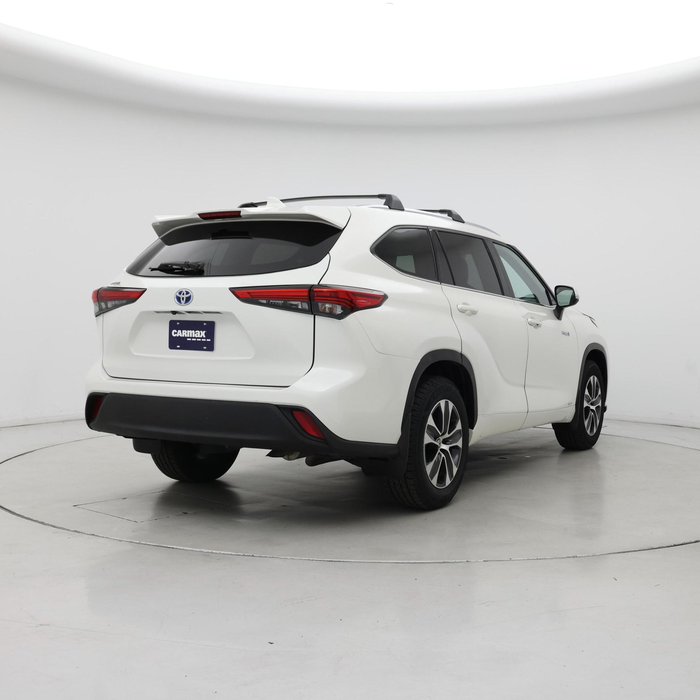 Thumbnail: 2021 Toyota Highlander - 8