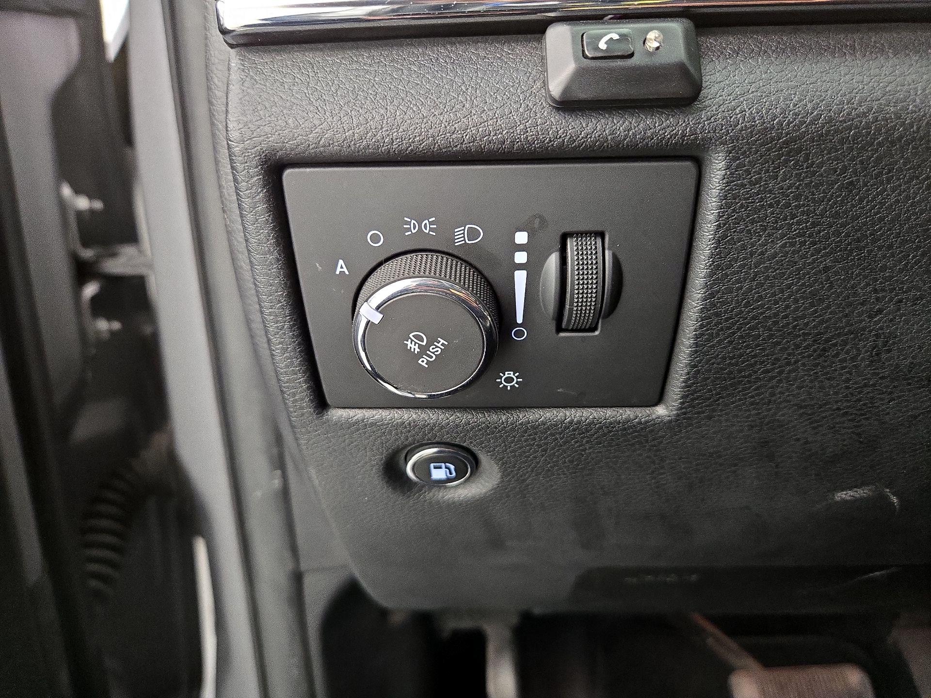 Thumbnail: 2016 Jeep Grand Cherokee - 13