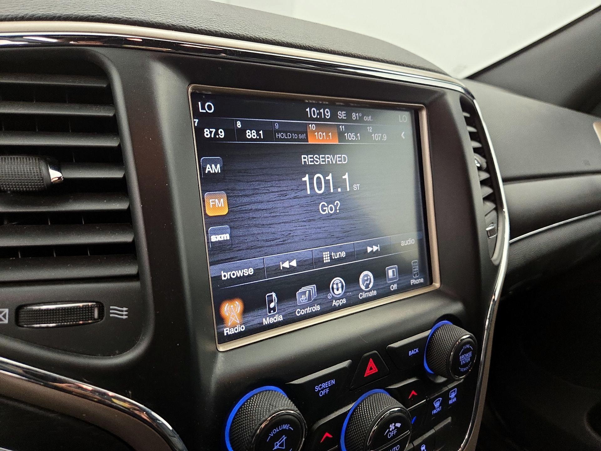 Thumbnail: 2016 Jeep Grand Cherokee - 15
