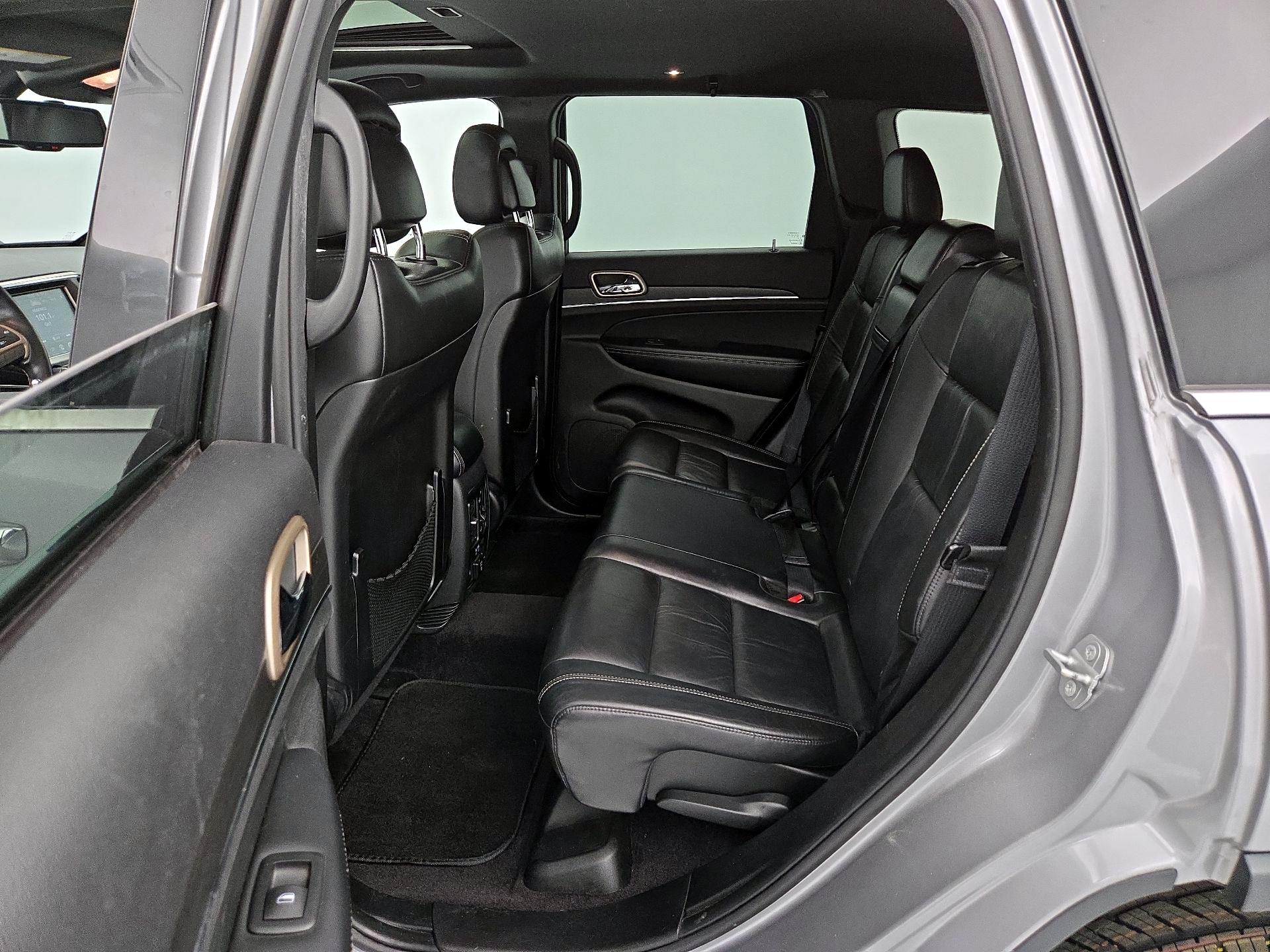 Thumbnail: 2016 Jeep Grand Cherokee - 20