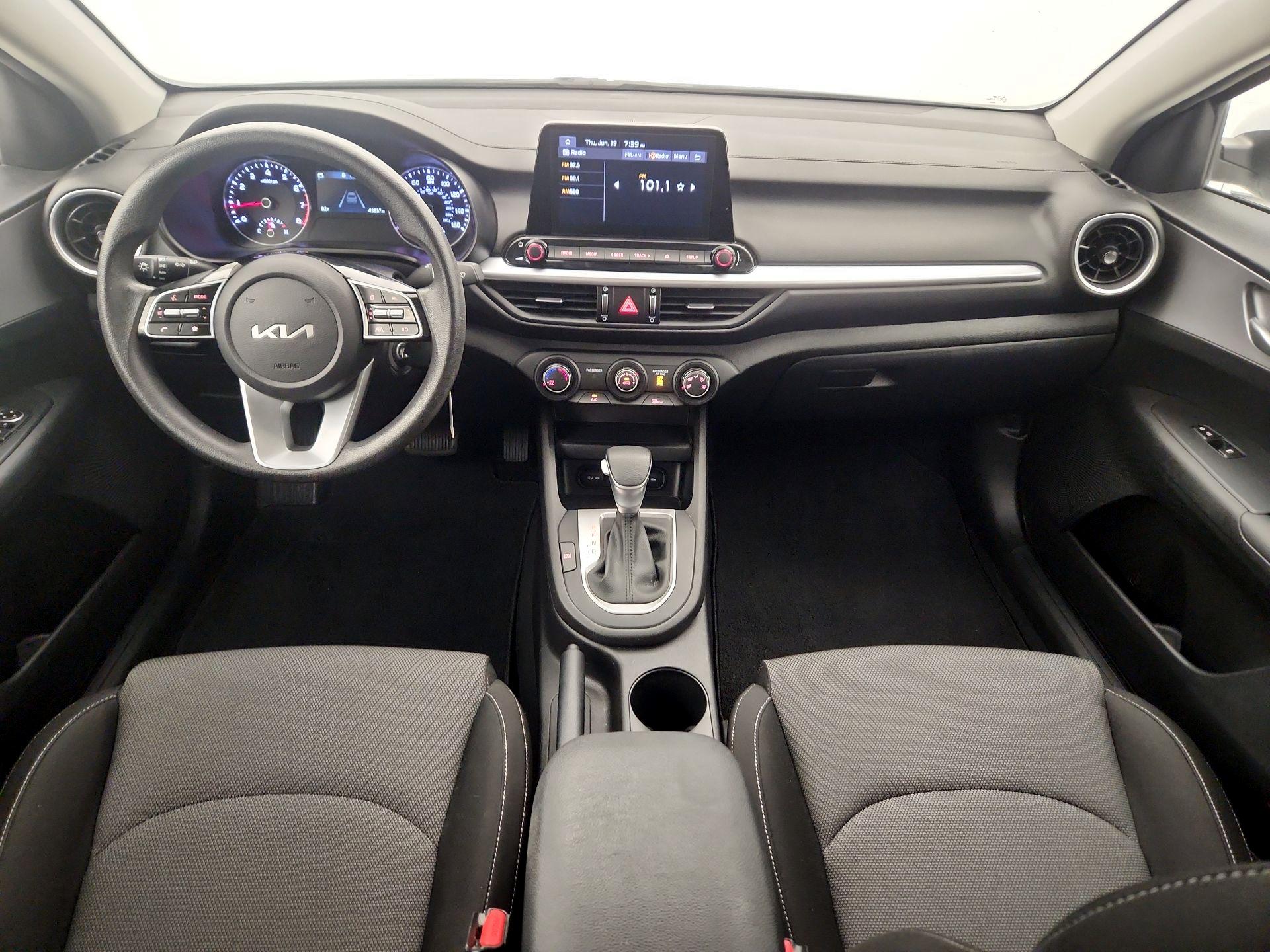 Thumbnail: 2023 Kia Forte - 9