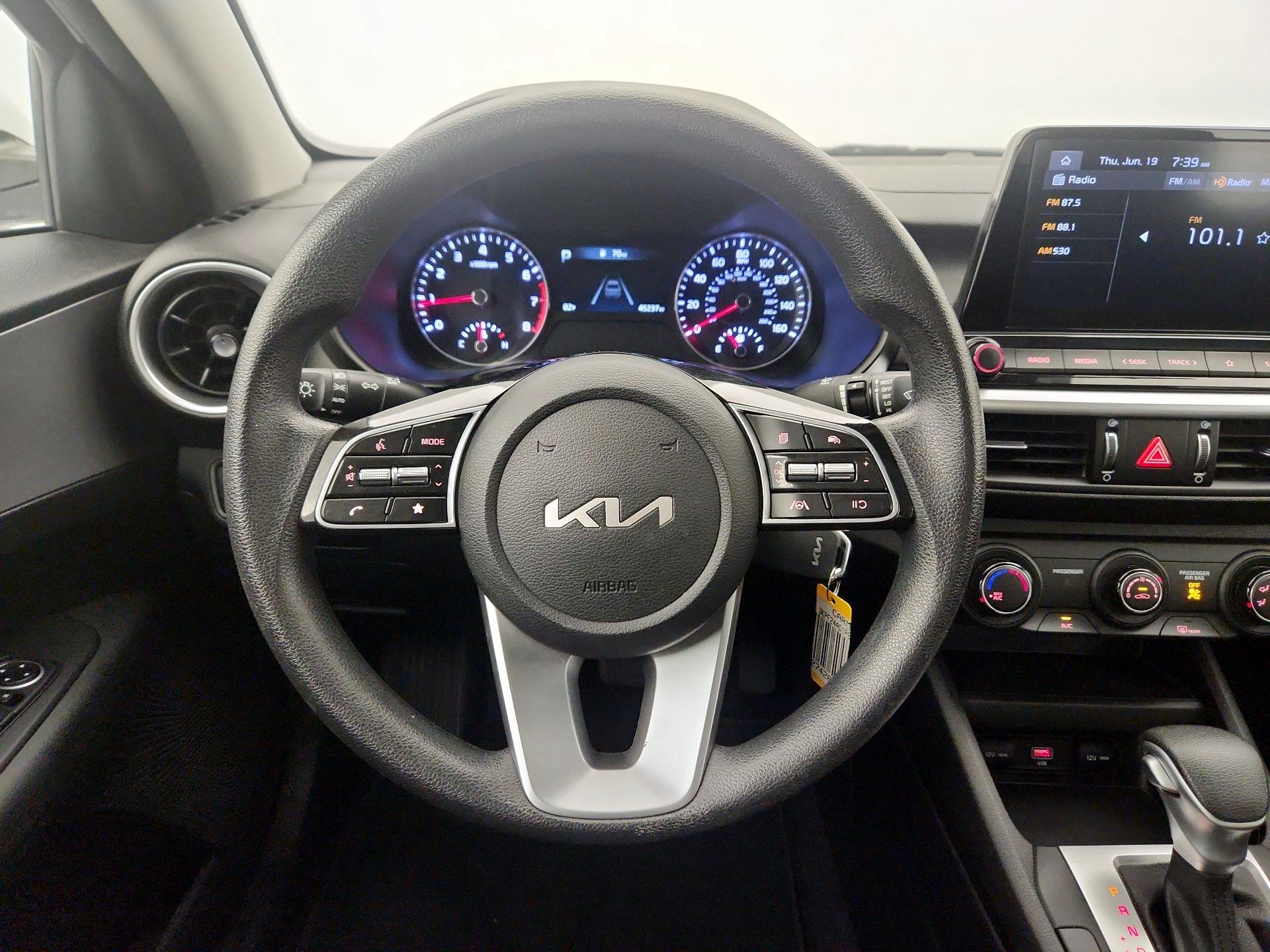 Thumbnail: 2023 Kia Forte - 10