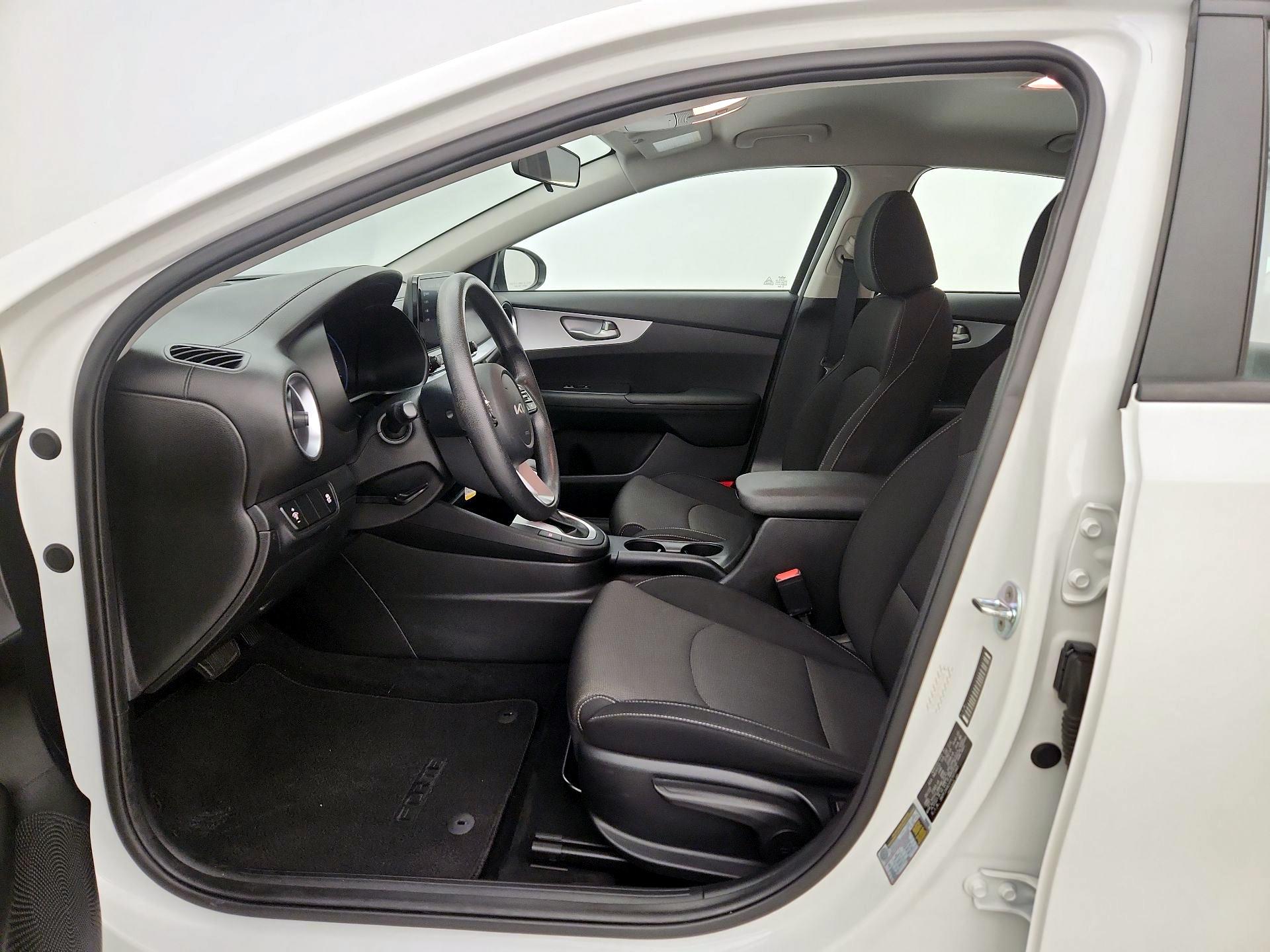 Thumbnail: 2023 Kia Forte - 11