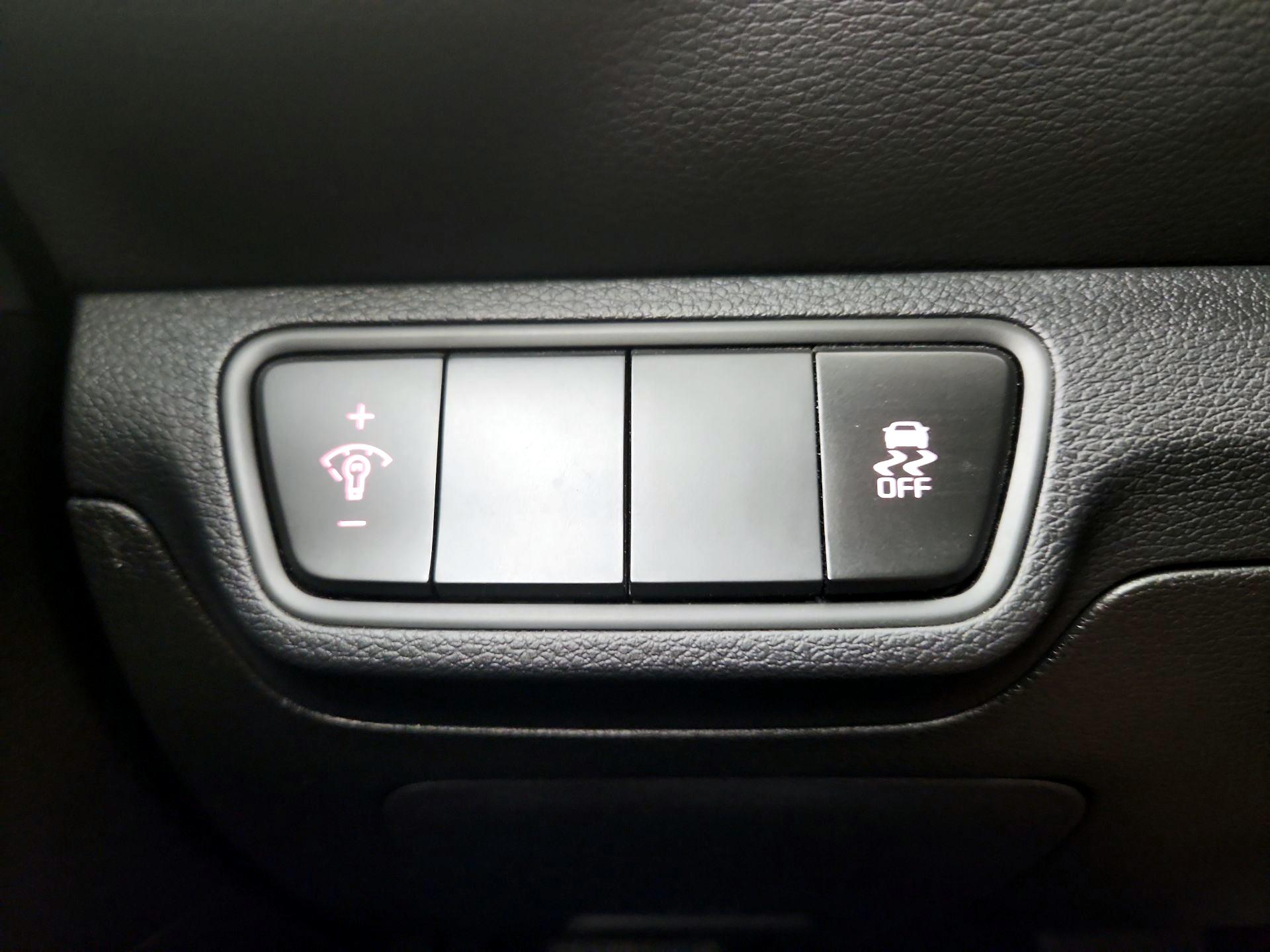 Thumbnail: 2023 Kia Forte - 13